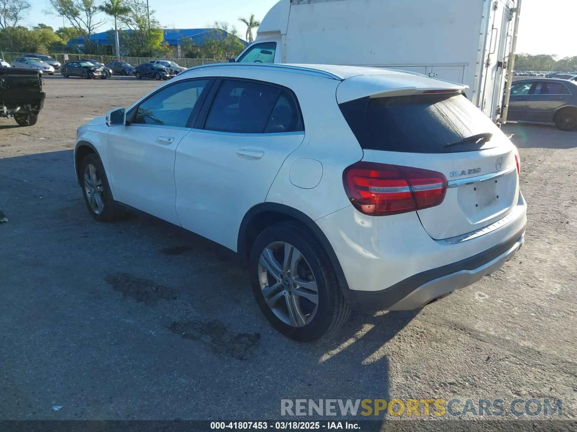 3 Photograph of a damaged car WDCTG4EB1KJ551894 MERCEDES-BENZ GLA 250 2019
