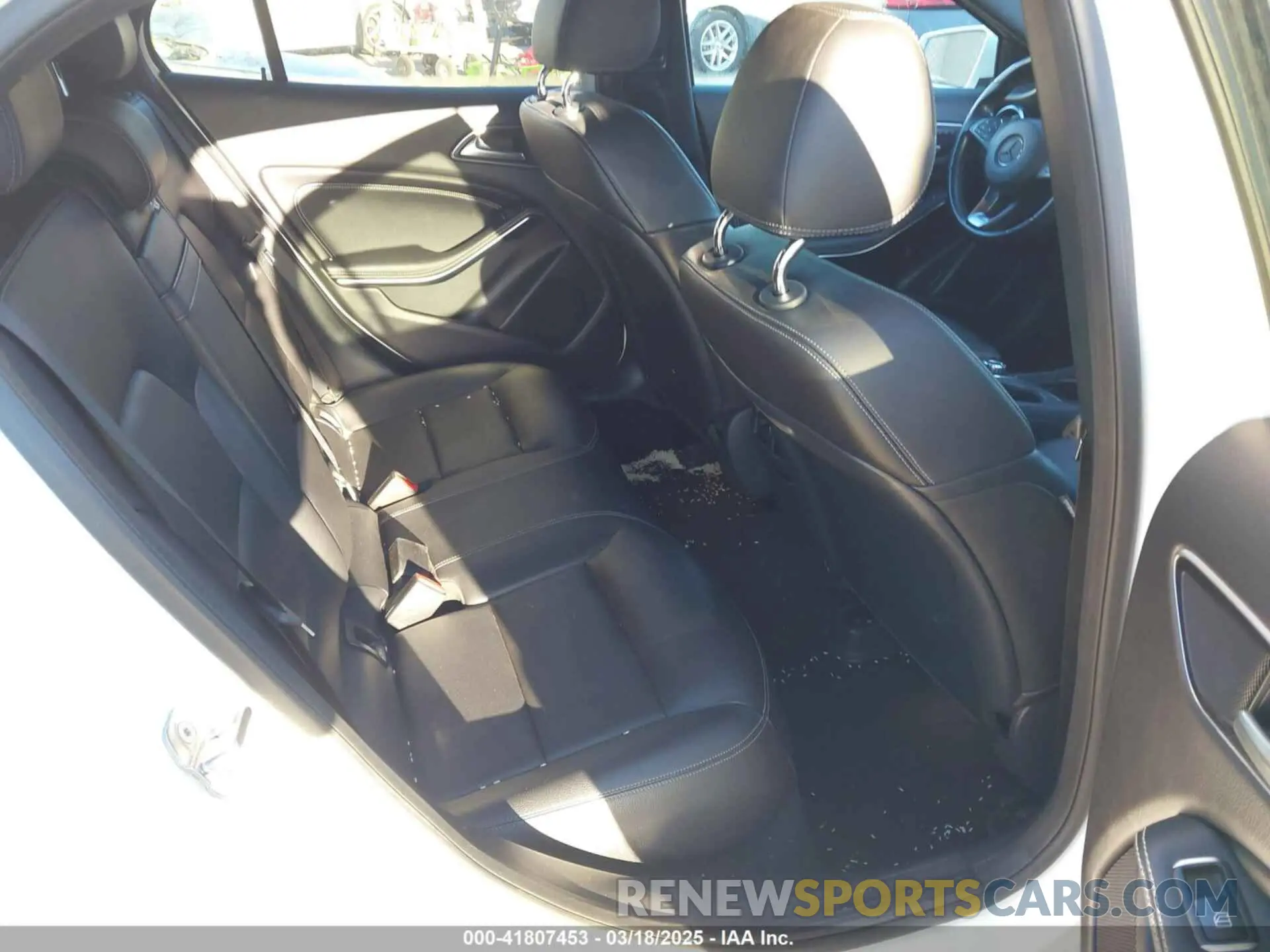 8 Photograph of a damaged car WDCTG4EB1KJ551894 MERCEDES-BENZ GLA 250 2019