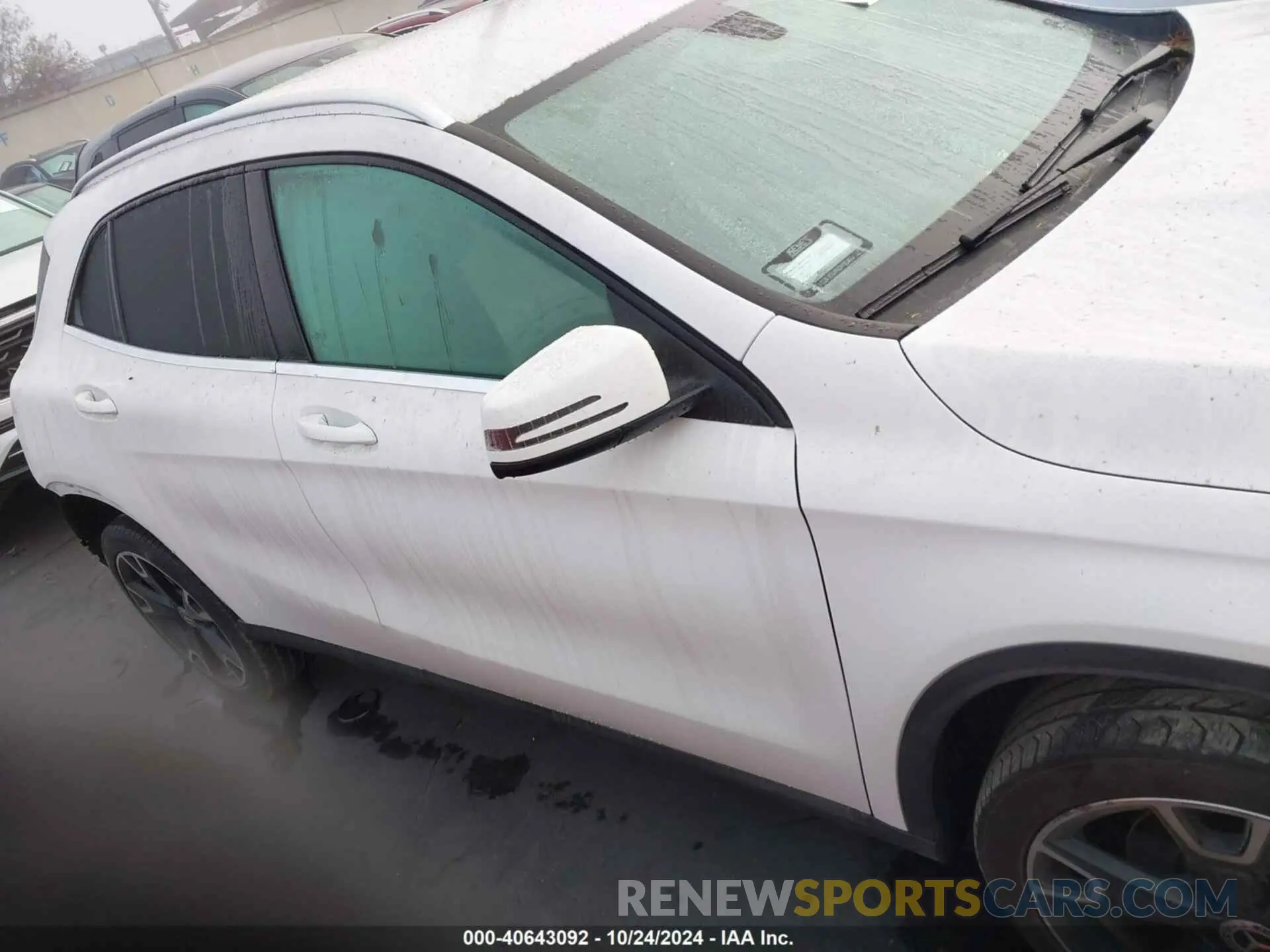 14 Photograph of a damaged car WDCTG4EB2KJ579204 MERCEDES-BENZ GLA 250 2019
