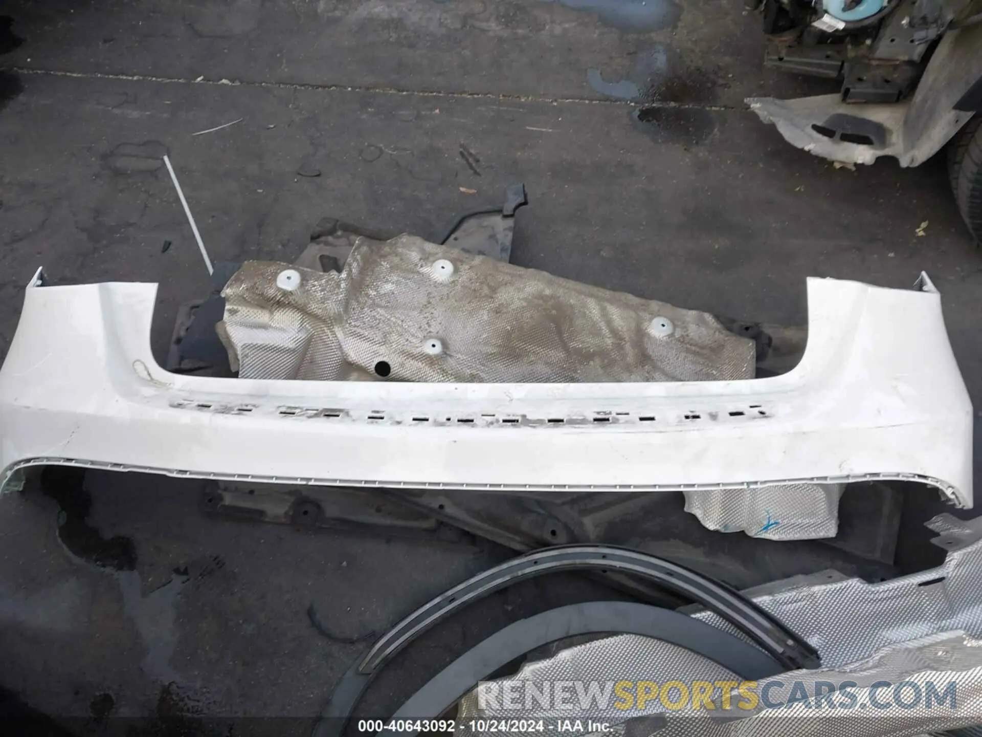 19 Photograph of a damaged car WDCTG4EB2KJ579204 MERCEDES-BENZ GLA 250 2019