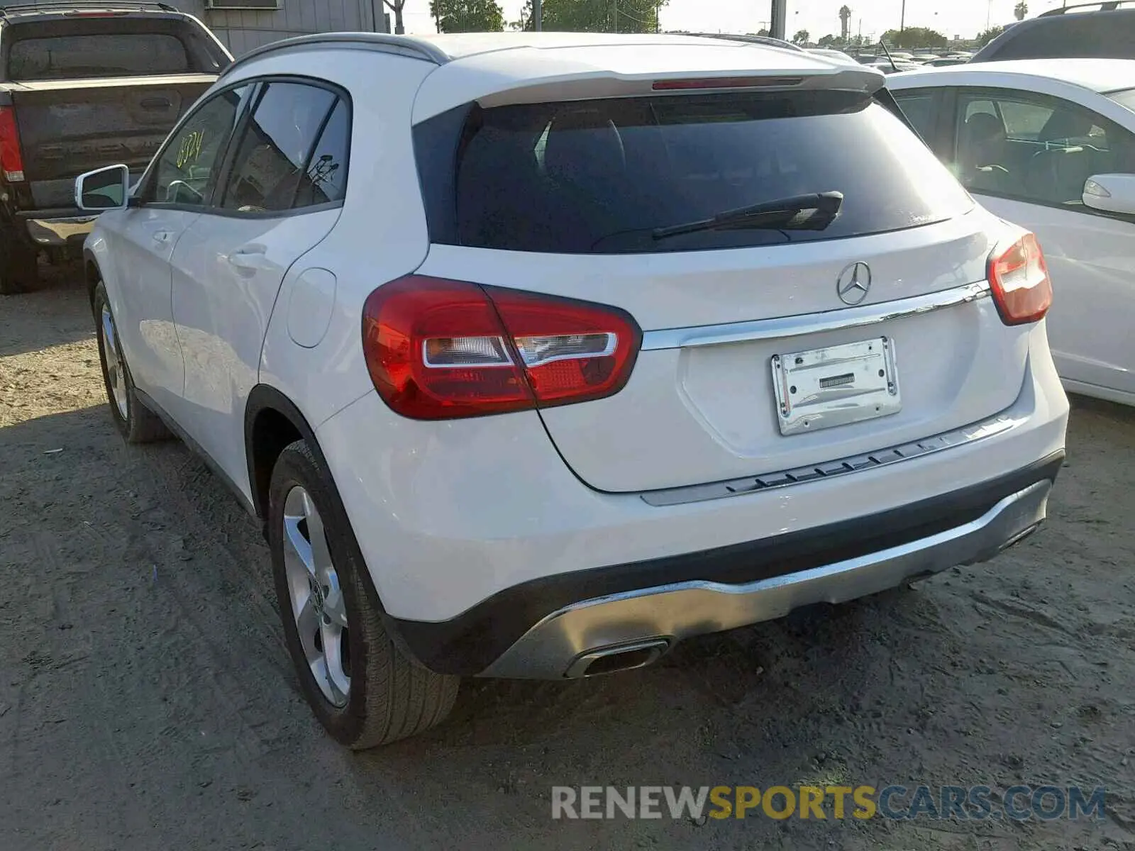 3 Photograph of a damaged car WDCTG4EB4KJ551534 MERCEDES-BENZ GLA 250 2019