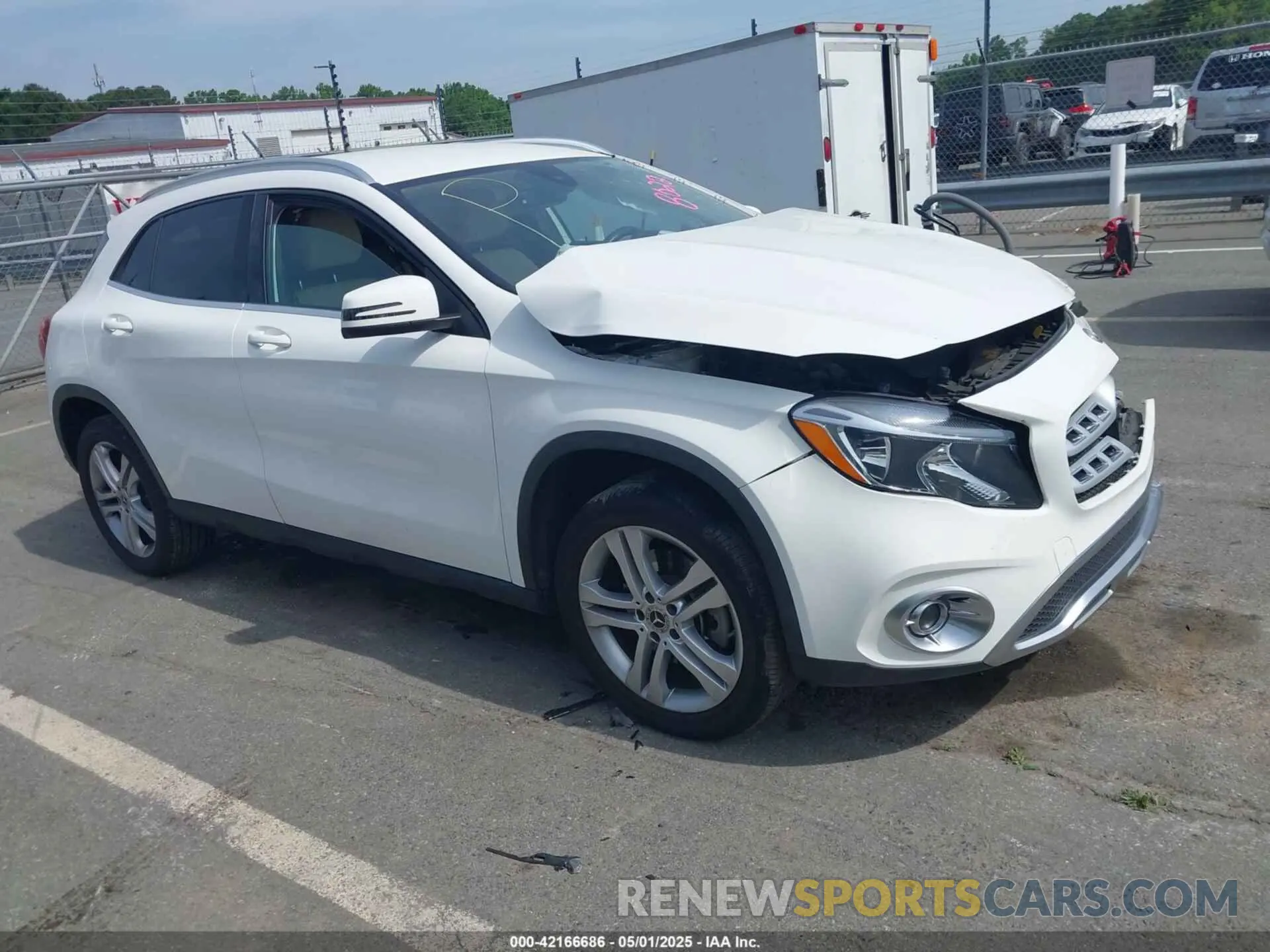 1 Photograph of a damaged car WDCTG4EB4KU008022 MERCEDES-BENZ GLA 250 2019