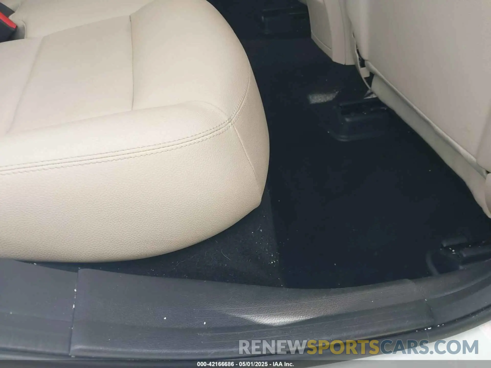 8 Photograph of a damaged car WDCTG4EB4KU008022 MERCEDES-BENZ GLA 250 2019
