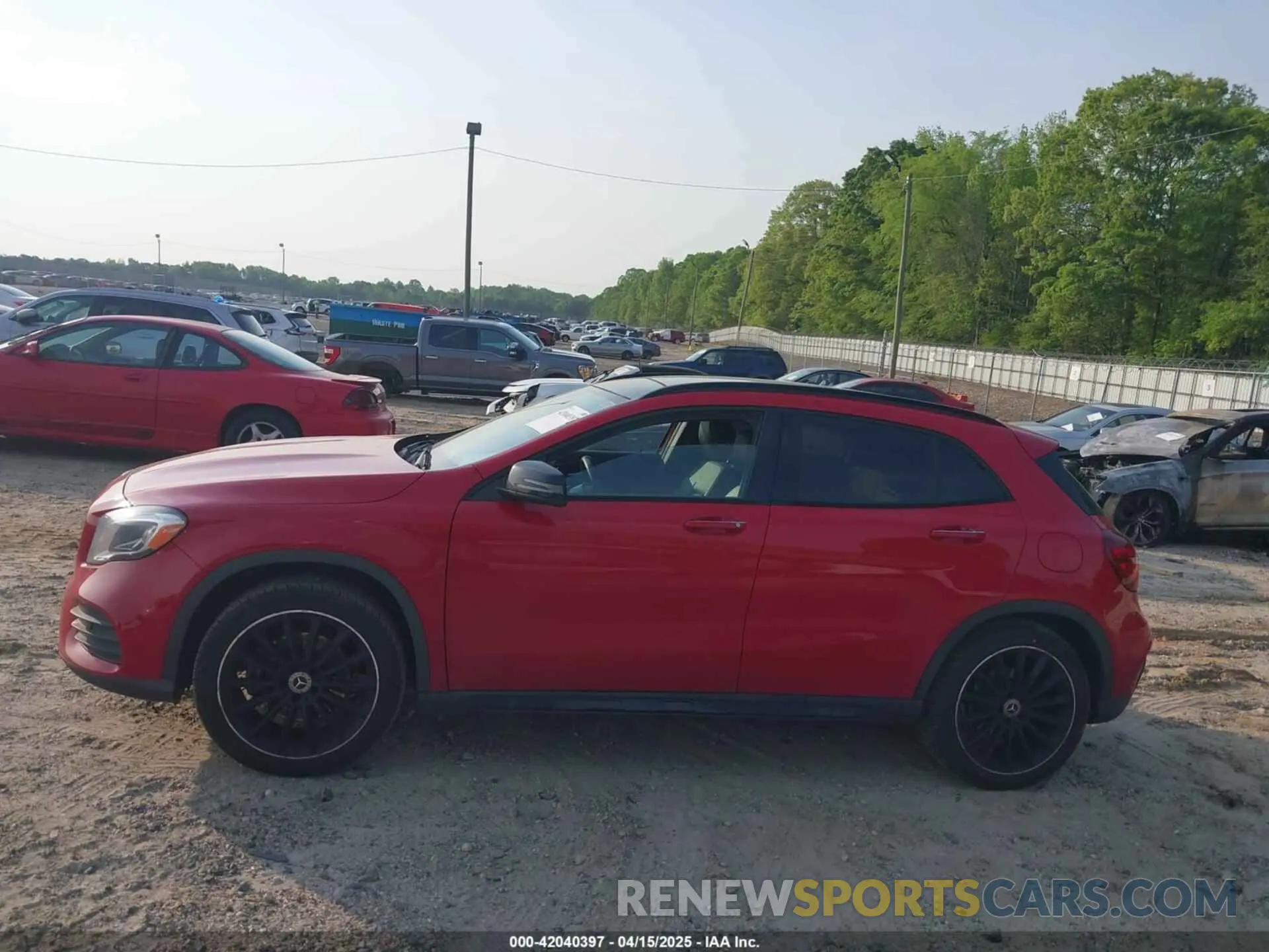 14 Photograph of a damaged car WDCTG4EB4KU019036 MERCEDES-BENZ GLA 250 2019