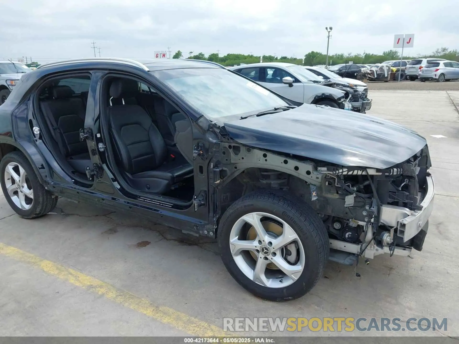 6 Photograph of a damaged car WDCTG4EB5KJ549100 MERCEDES-BENZ GLA 250 2019