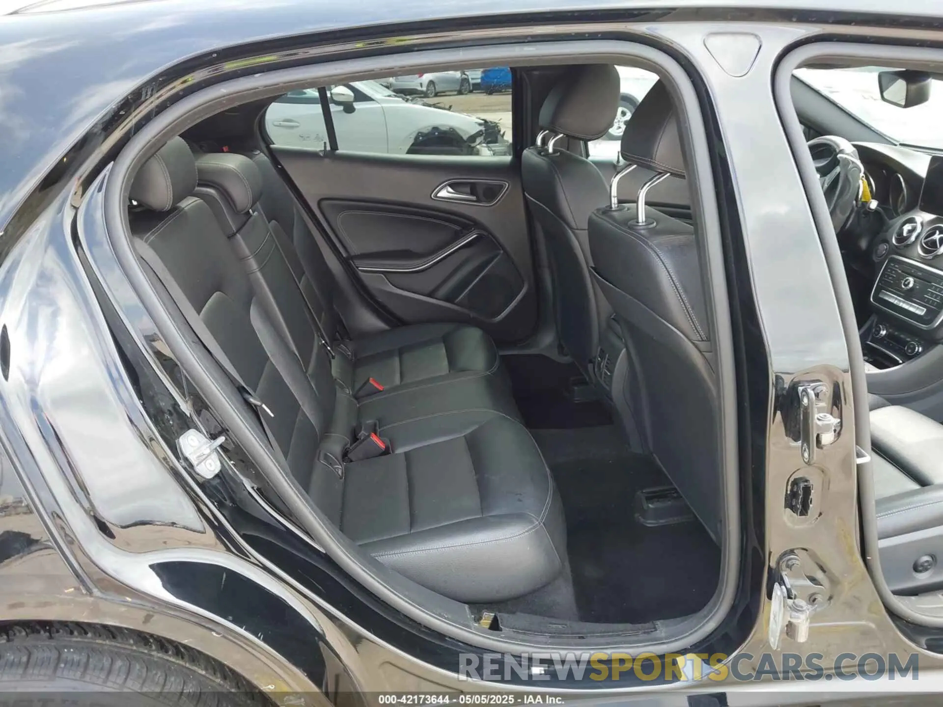 8 Photograph of a damaged car WDCTG4EB5KJ549100 MERCEDES-BENZ GLA 250 2019