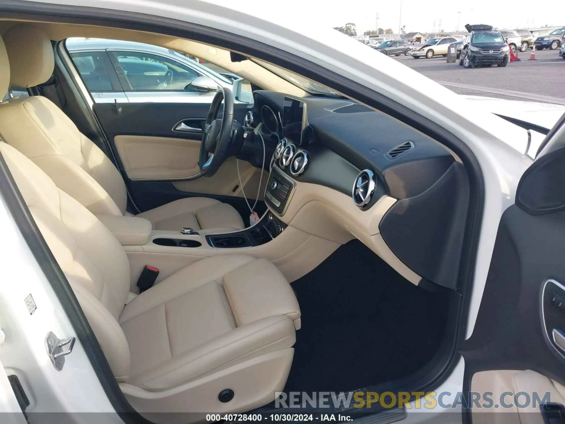 5 Photograph of a damaged car WDCTG4EB5KU001208 MERCEDES-BENZ GLA 250 2019