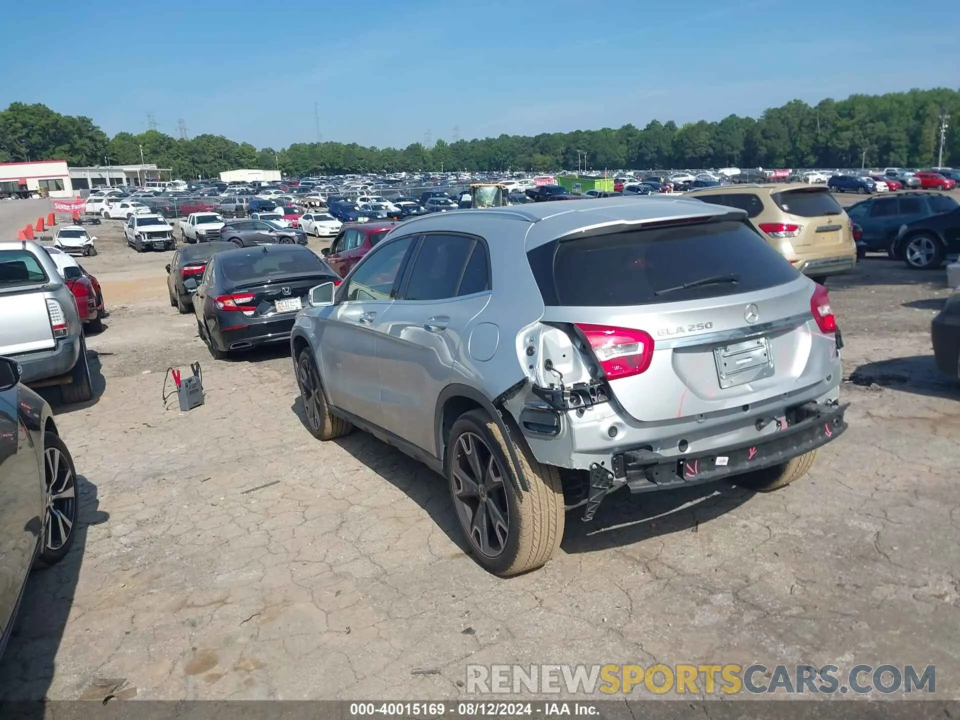 3 Photograph of a damaged car WDCTG4EB5KU006117 MERCEDES-BENZ GLA 250 2019