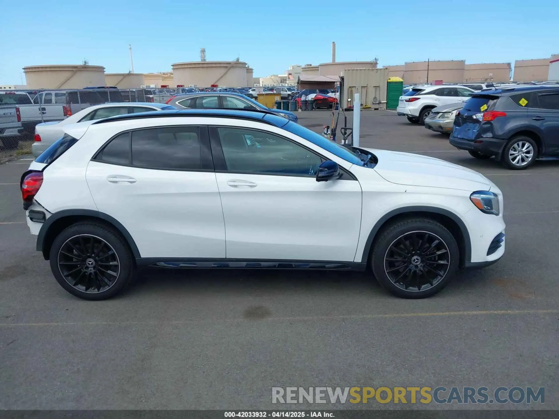 14 Photograph of a damaged car WDCTG4EB8KU003406 MERCEDES-BENZ GLA 250 2019