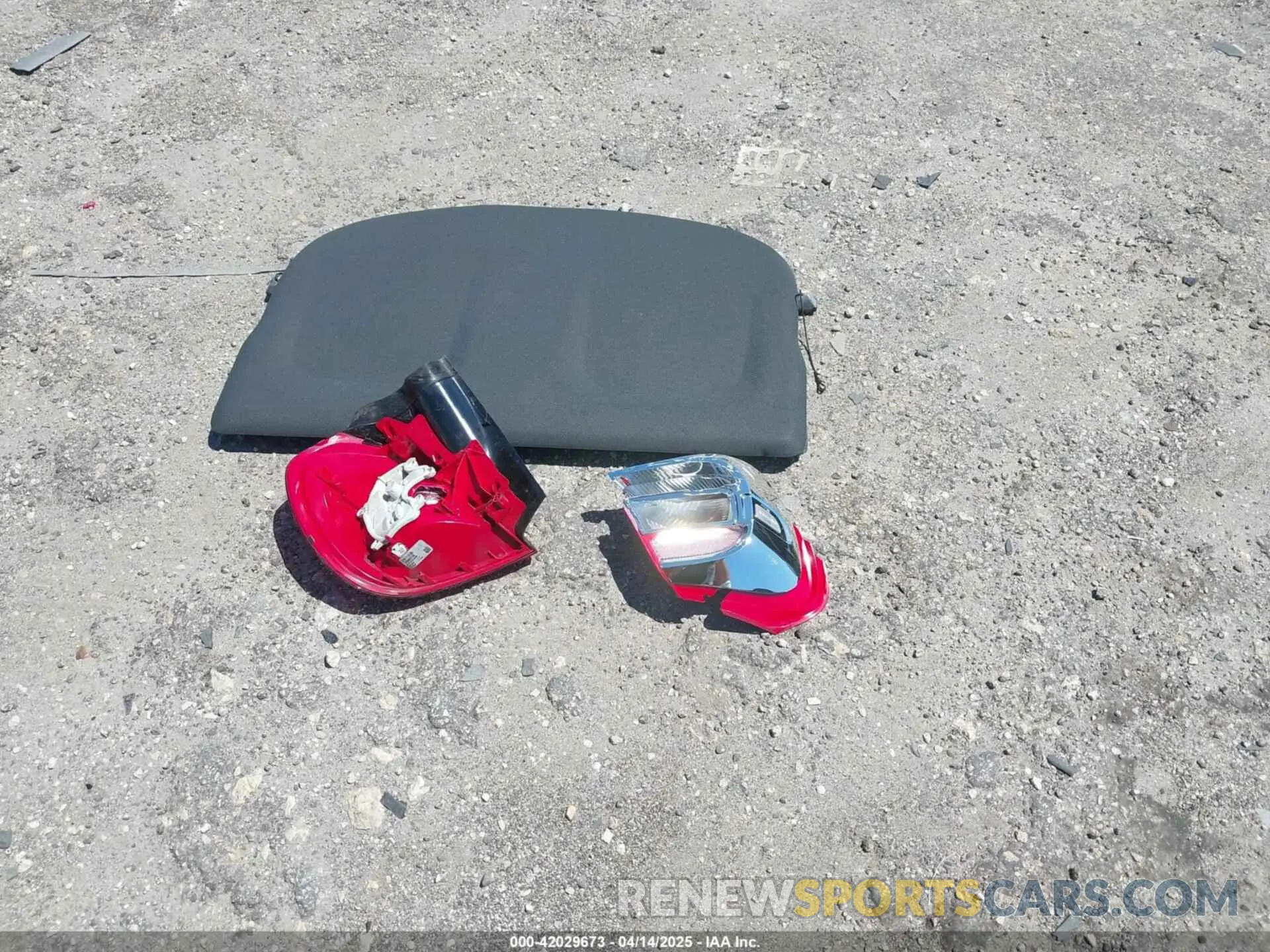 12 Photograph of a damaged car WDCTG4EB9KU012244 MERCEDES-BENZ GLA 250 2019
