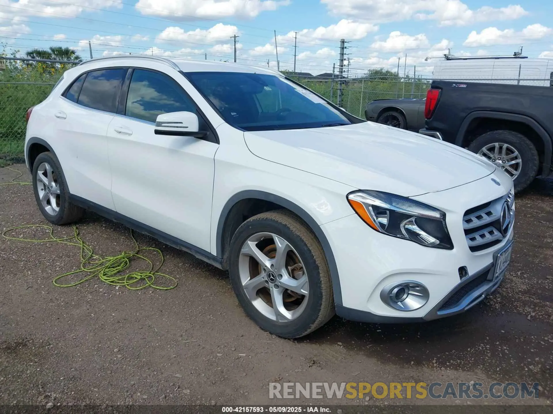 1 Photograph of a damaged car WDCTG4EB9KU013166 MERCEDES-BENZ GLA 250 2019