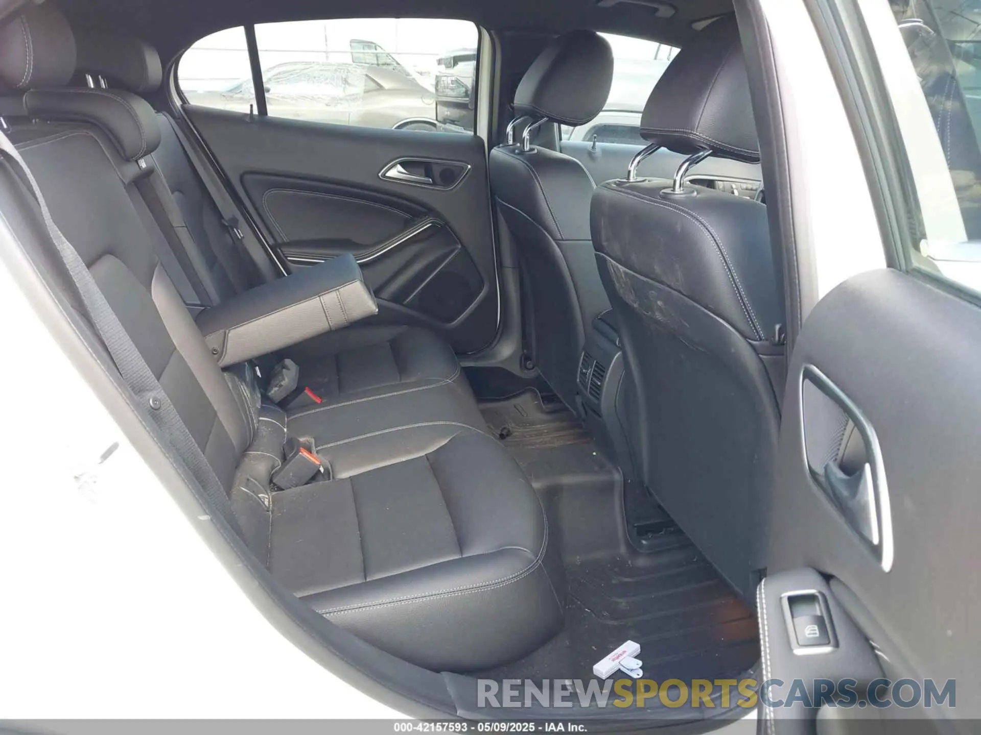 8 Photograph of a damaged car WDCTG4EB9KU013166 MERCEDES-BENZ GLA 250 2019