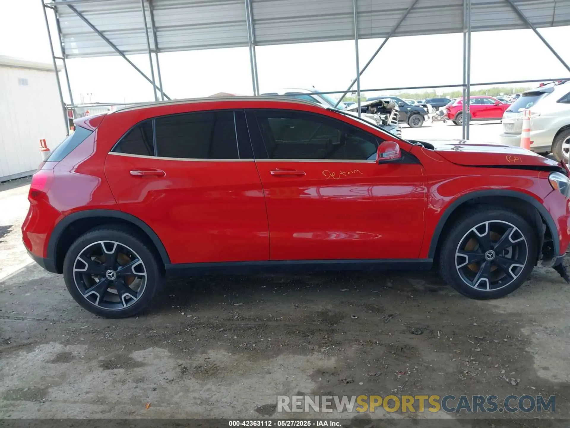 14 Photograph of a damaged car WDCTG4EBXKU015542 MERCEDES-BENZ GLA 250 2019