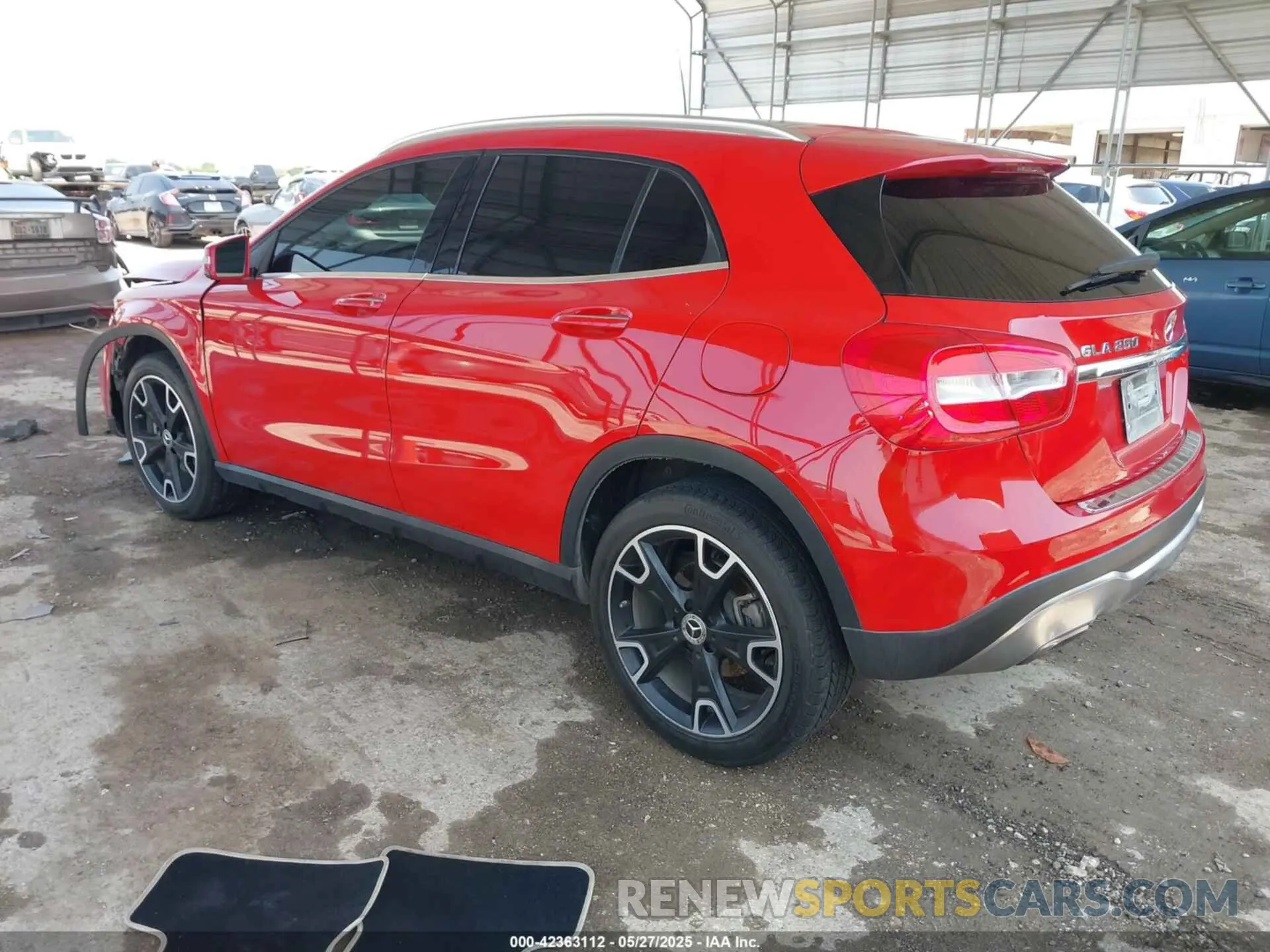 3 Photograph of a damaged car WDCTG4EBXKU015542 MERCEDES-BENZ GLA 250 2019