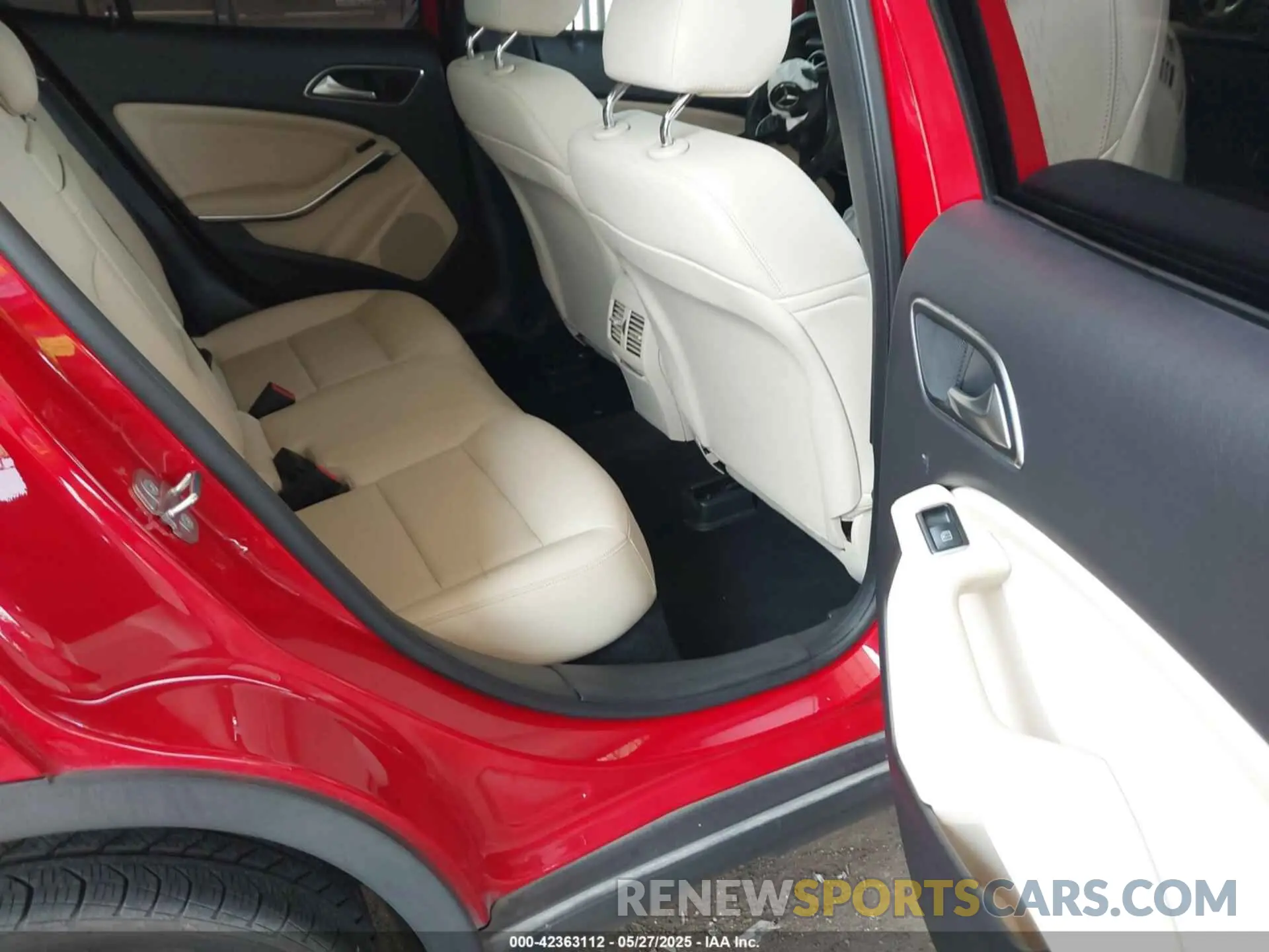 8 Photograph of a damaged car WDCTG4EBXKU015542 MERCEDES-BENZ GLA 250 2019