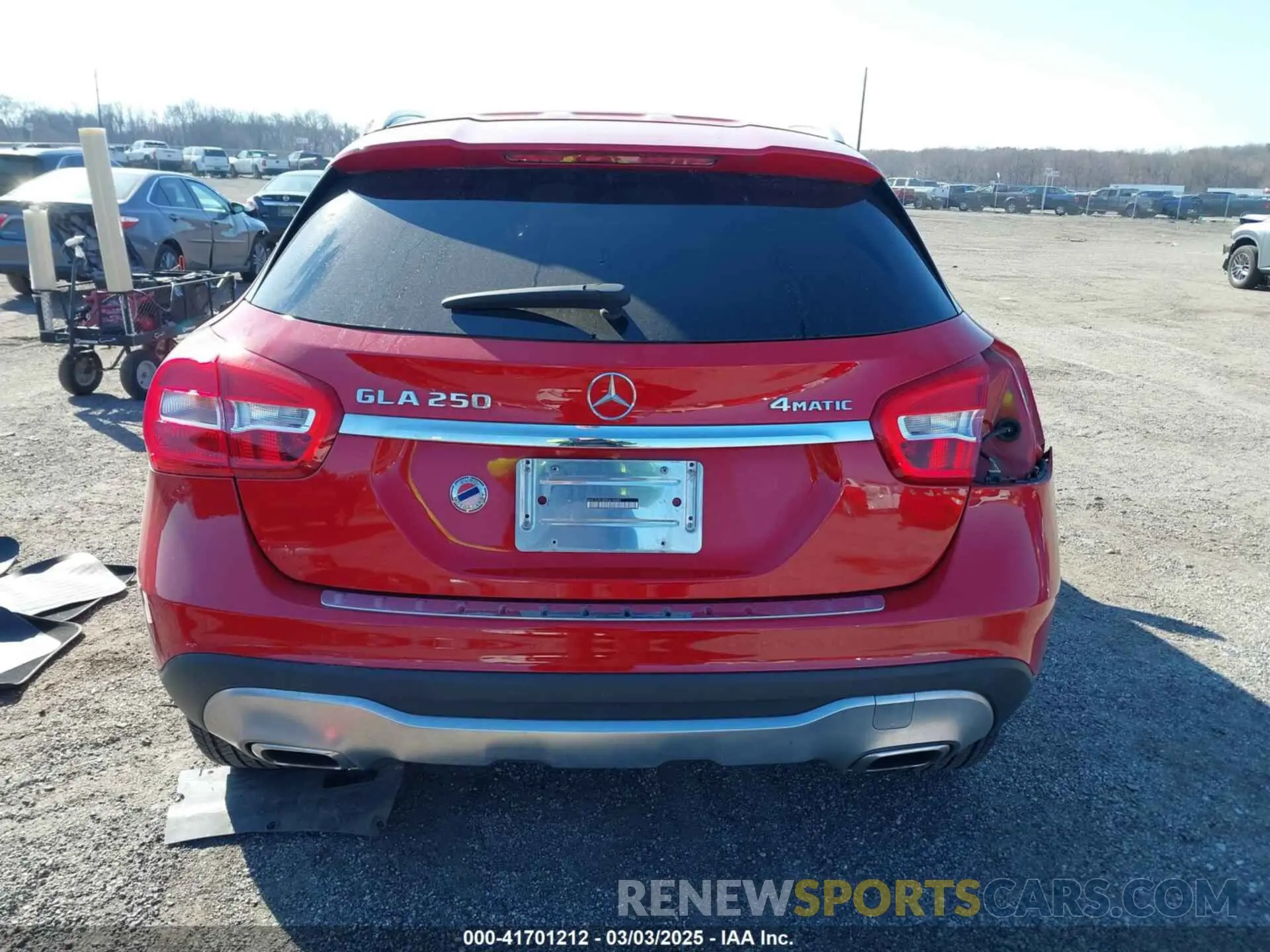 17 Photograph of a damaged car WDCTG4GB0KJ618482 MERCEDES-BENZ GLA 250 2019