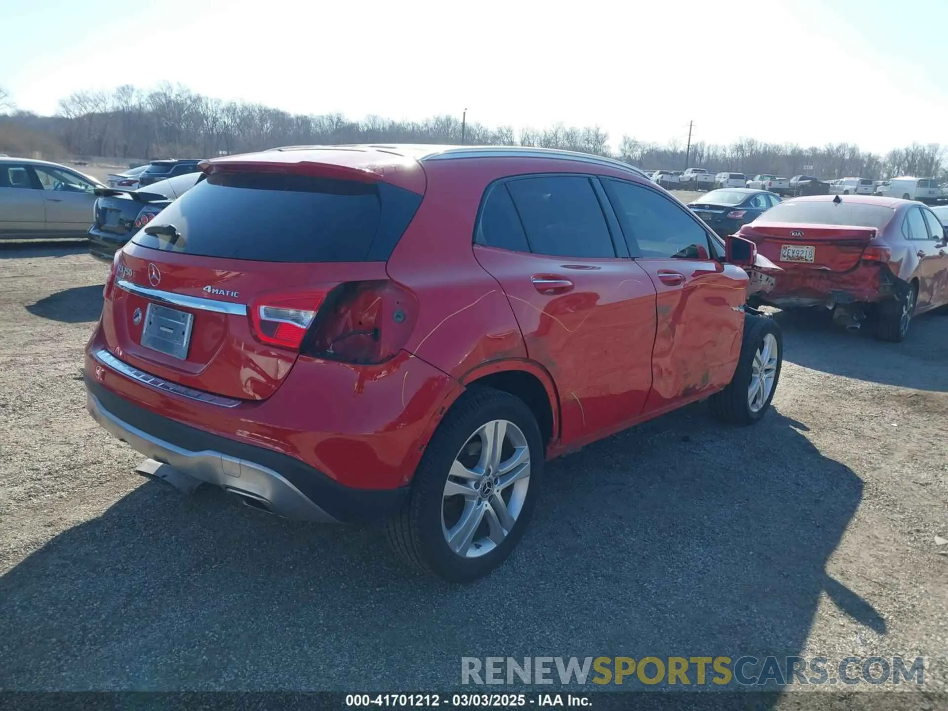 4 Photograph of a damaged car WDCTG4GB0KJ618482 MERCEDES-BENZ GLA 250 2019