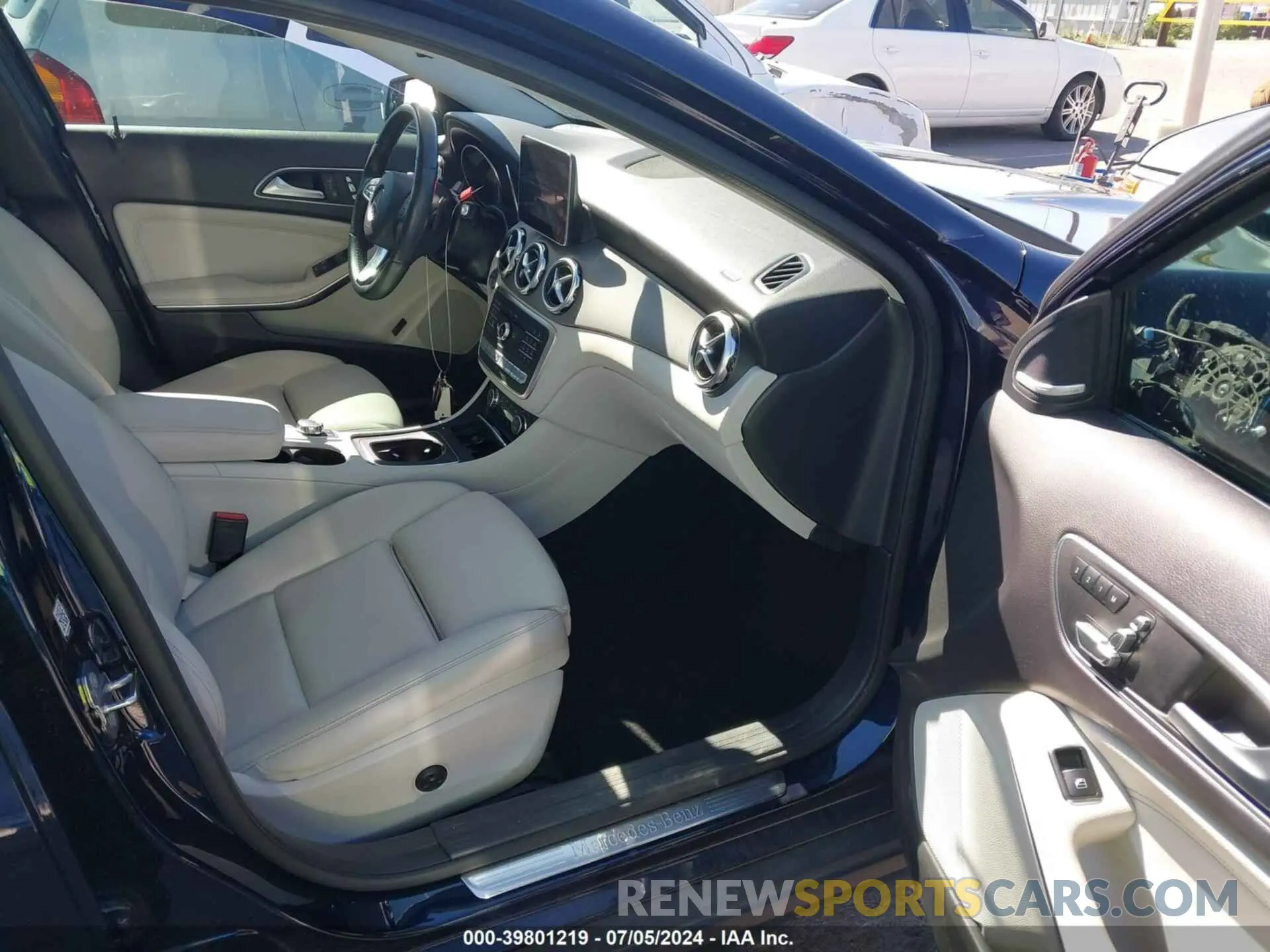 5 Photograph of a damaged car WDCTG4GB0KU003946 MERCEDES-BENZ GLA 250 2019