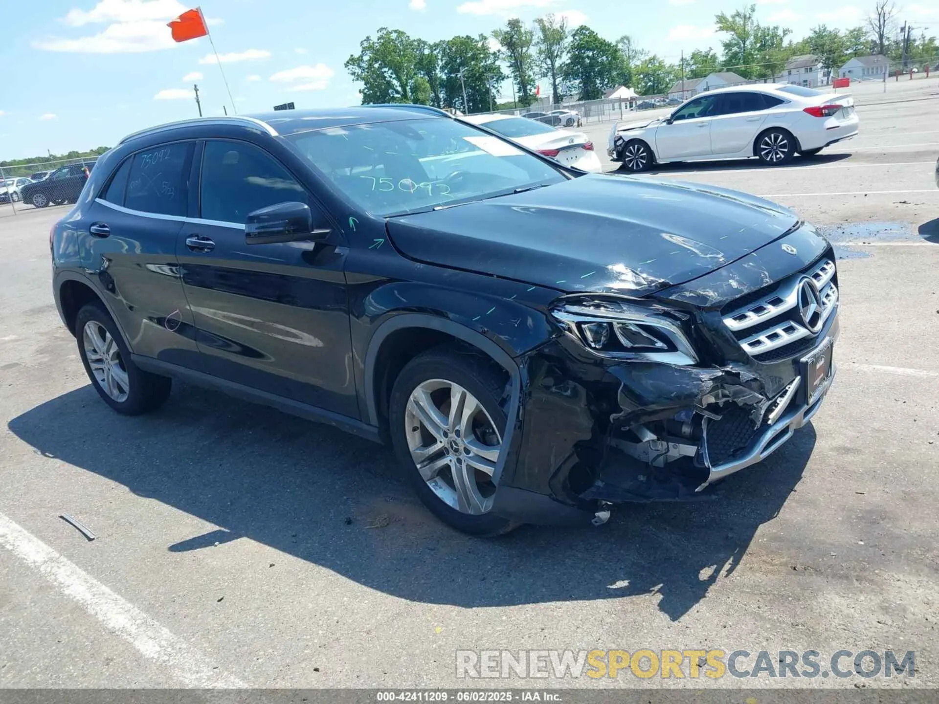 1 Photograph of a damaged car WDCTG4GB1KJ544165 MERCEDES-BENZ GLA 250 2019