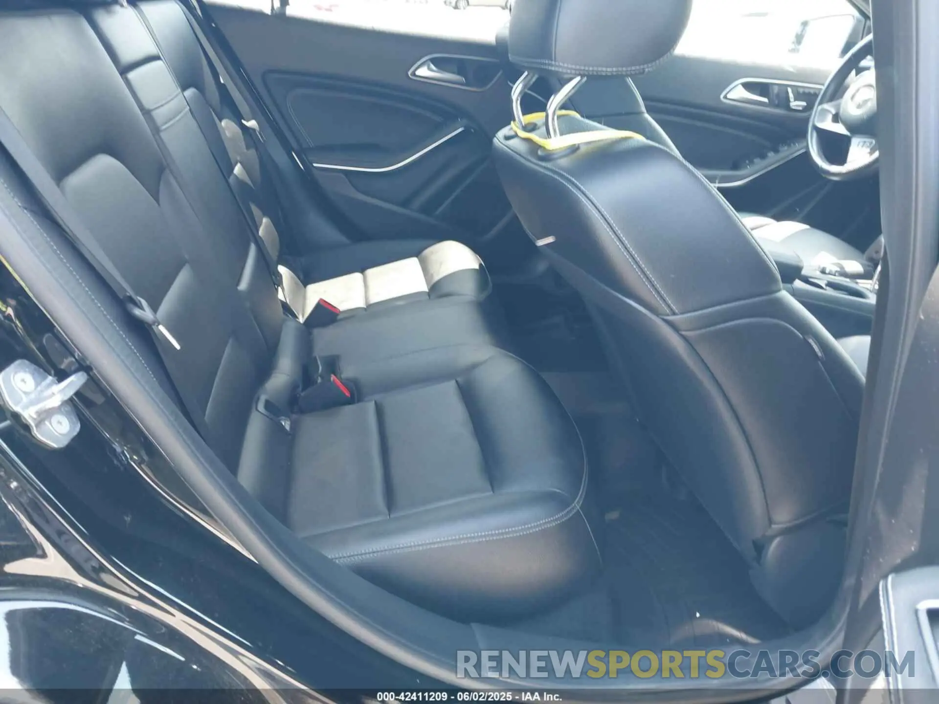 8 Photograph of a damaged car WDCTG4GB1KJ544165 MERCEDES-BENZ GLA 250 2019