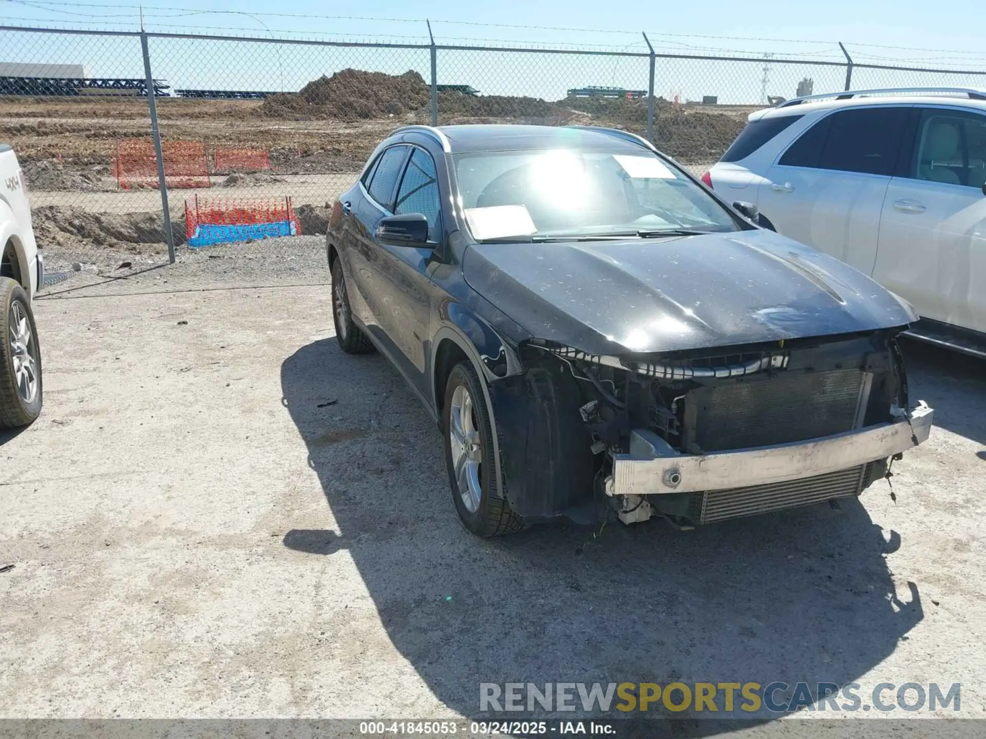 1 Photograph of a damaged car WDCTG4GB1KJ549320 MERCEDES-BENZ GLA 250 2019