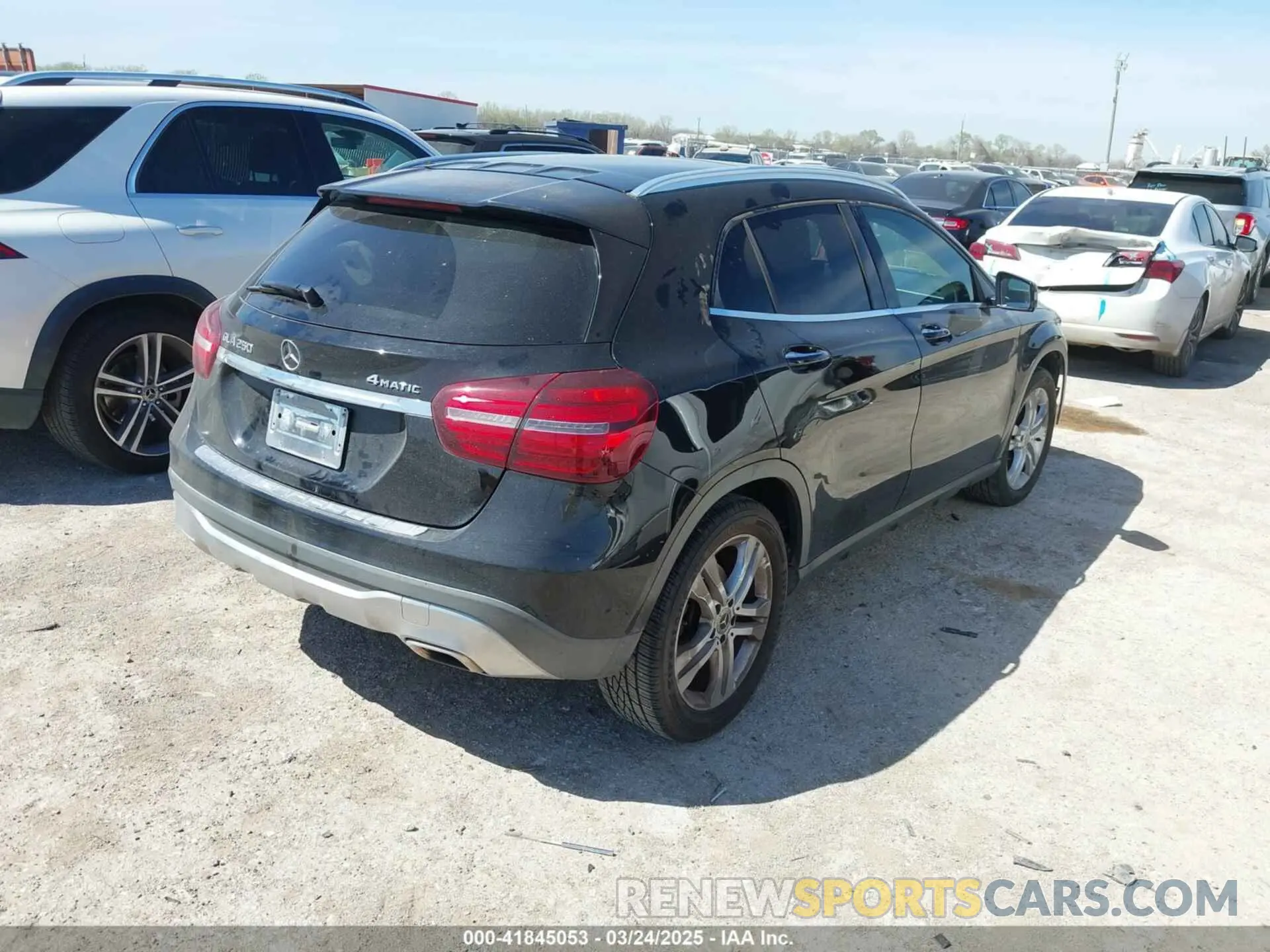 4 Photograph of a damaged car WDCTG4GB1KJ549320 MERCEDES-BENZ GLA 250 2019