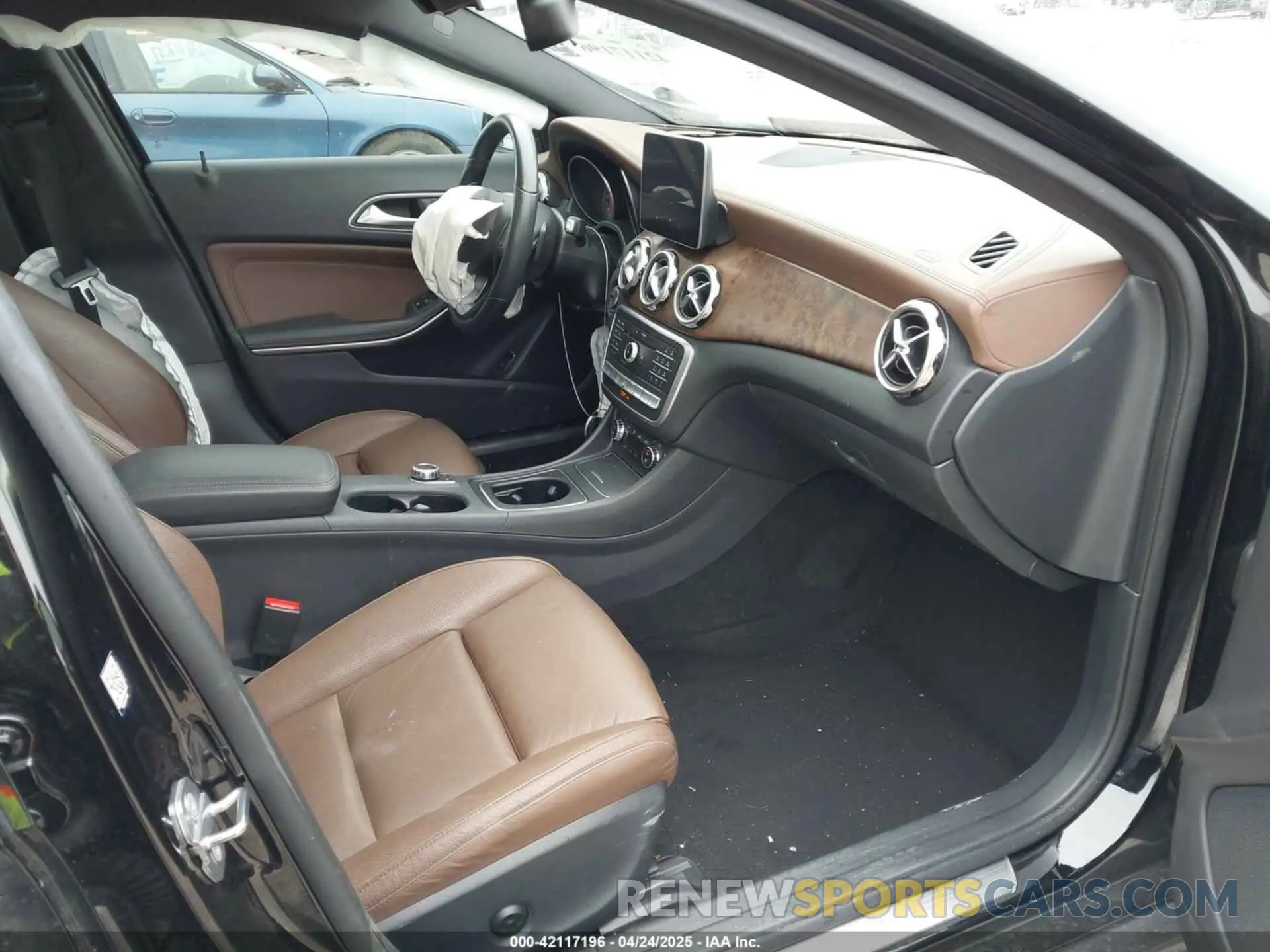 5 Photograph of a damaged car WDCTG4GB1KJ614201 MERCEDES-BENZ GLA 250 2019