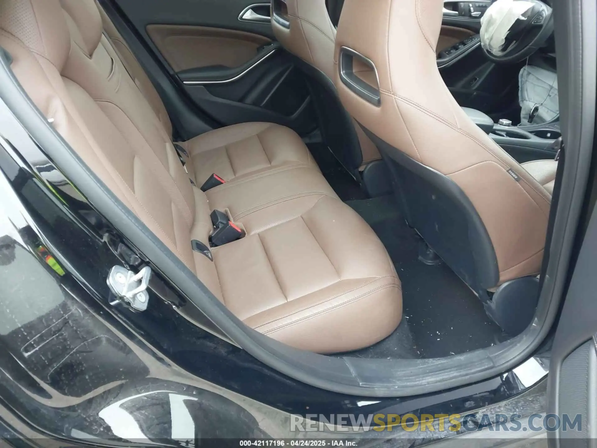 8 Photograph of a damaged car WDCTG4GB1KJ614201 MERCEDES-BENZ GLA 250 2019