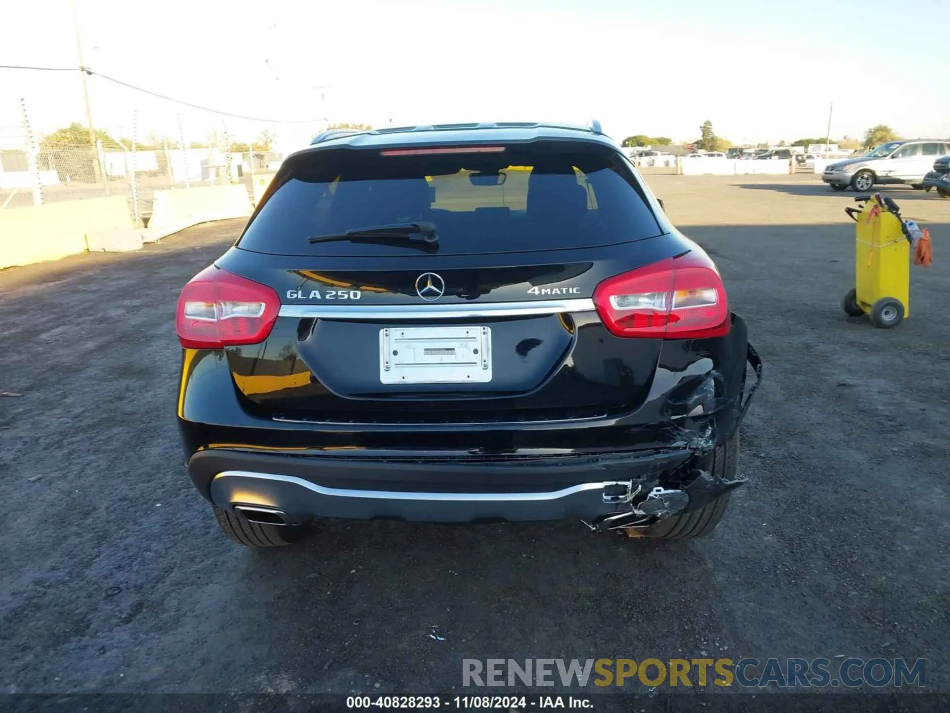 16 Photograph of a damaged car WDCTG4GB1KU014826 MERCEDES-BENZ GLA 250 2019