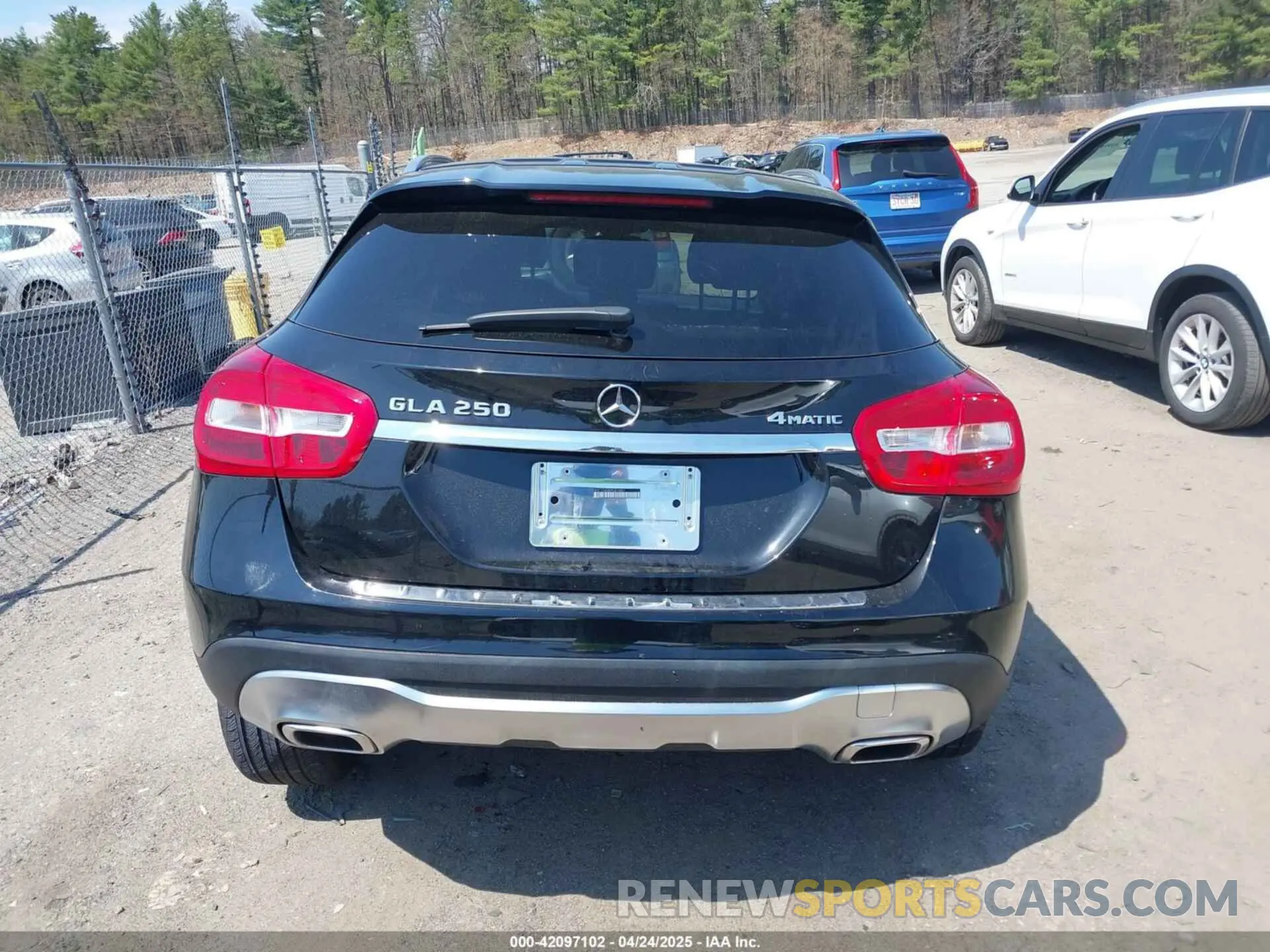 17 Photograph of a damaged car WDCTG4GB2KU016861 MERCEDES-BENZ GLA 250 2019