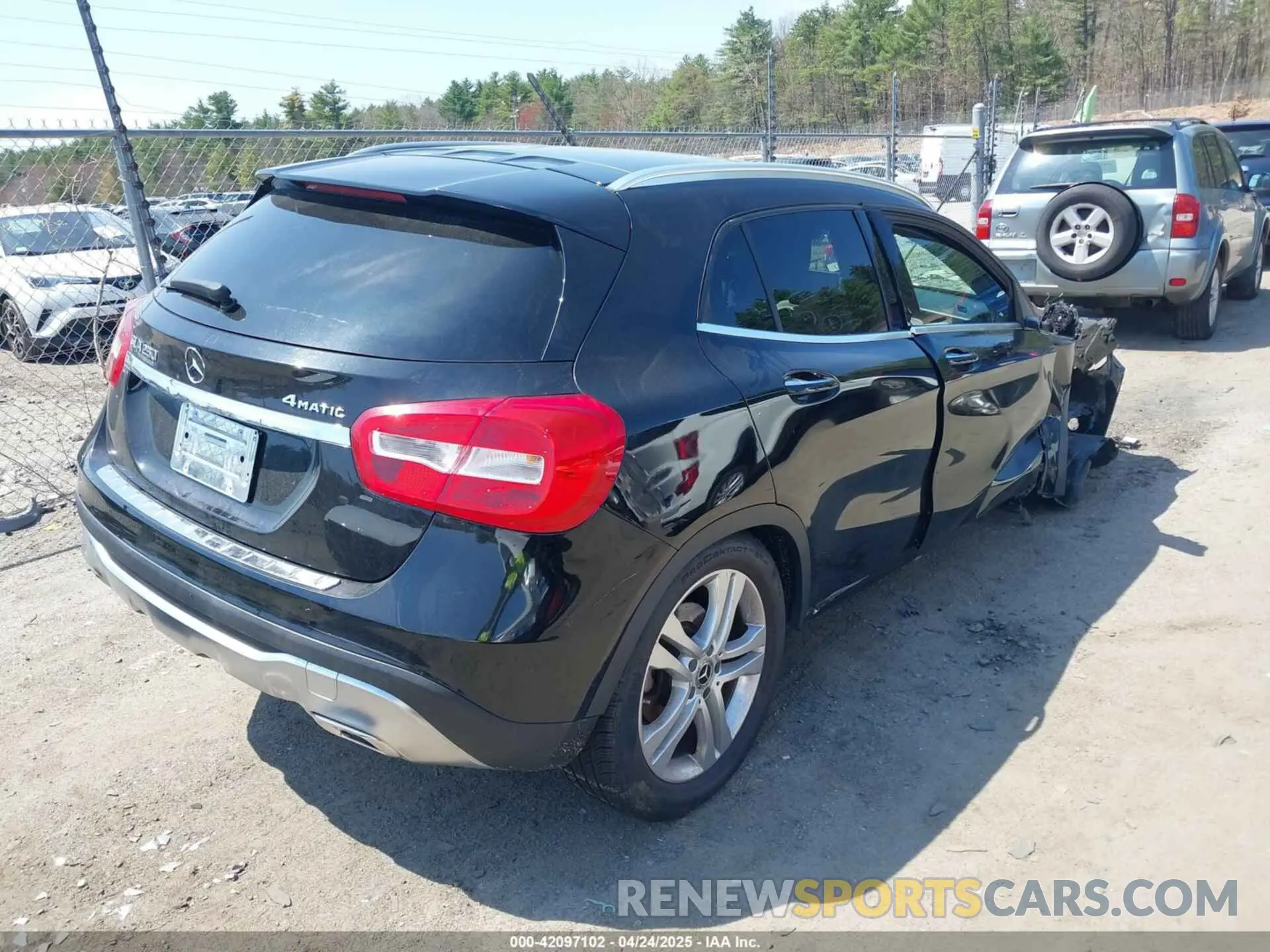 4 Photograph of a damaged car WDCTG4GB2KU016861 MERCEDES-BENZ GLA 250 2019