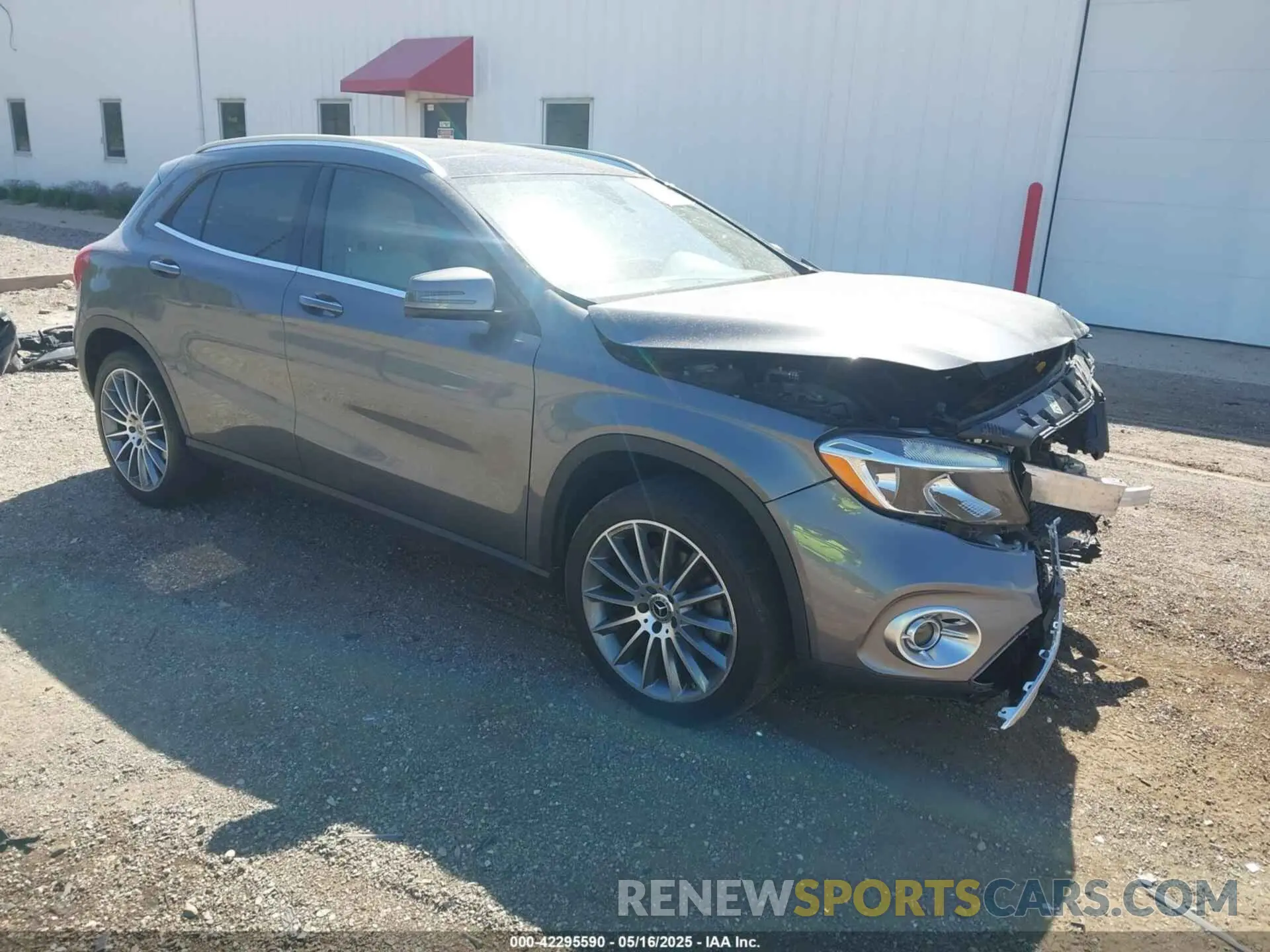 1 Photograph of a damaged car WDCTG4GB5KJ543682 MERCEDES-BENZ GLA 250 2019