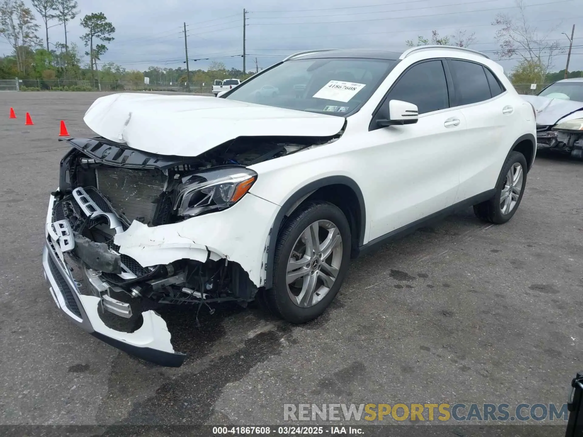 2 Photograph of a damaged car WDCTG4GB6KJ547448 MERCEDES-BENZ GLA 250 2019