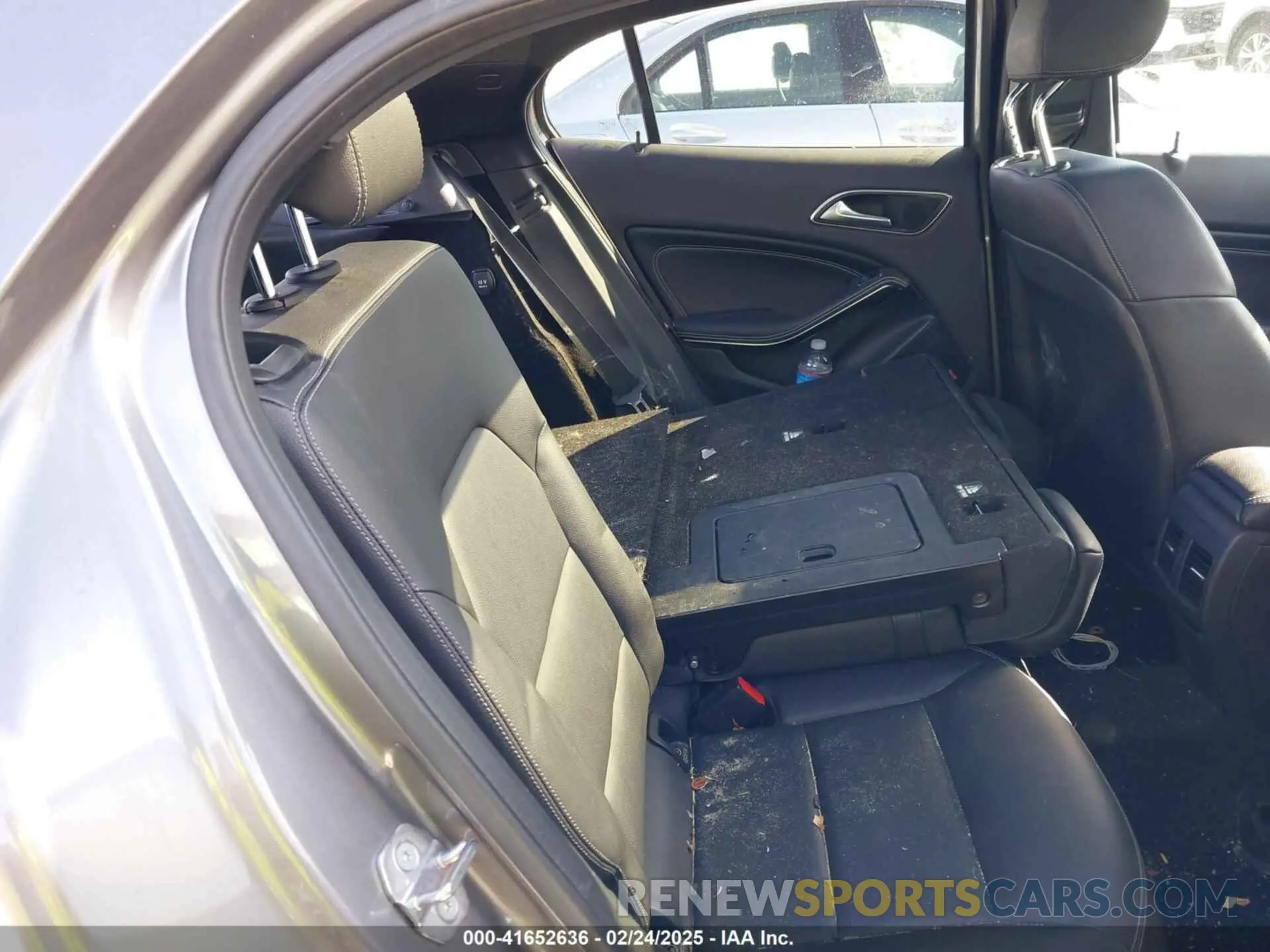 8 Photograph of a damaged car WDCTG4GB8KJ536371 MERCEDES-BENZ GLA 250 2019