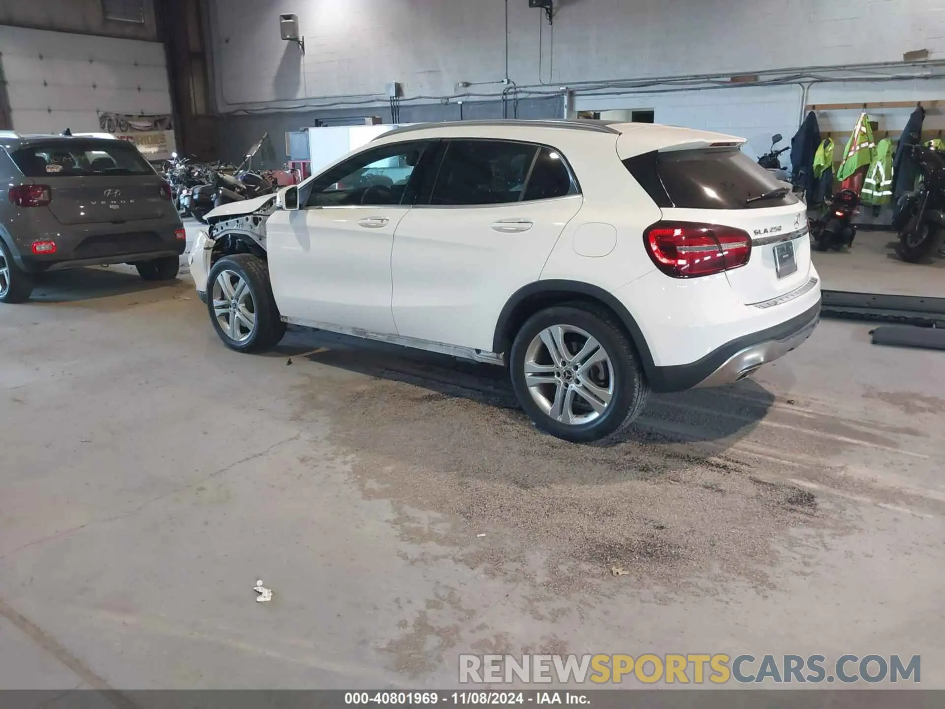 3 Photograph of a damaged car WDCTG4GB9KU010250 MERCEDES-BENZ GLA 250 2019