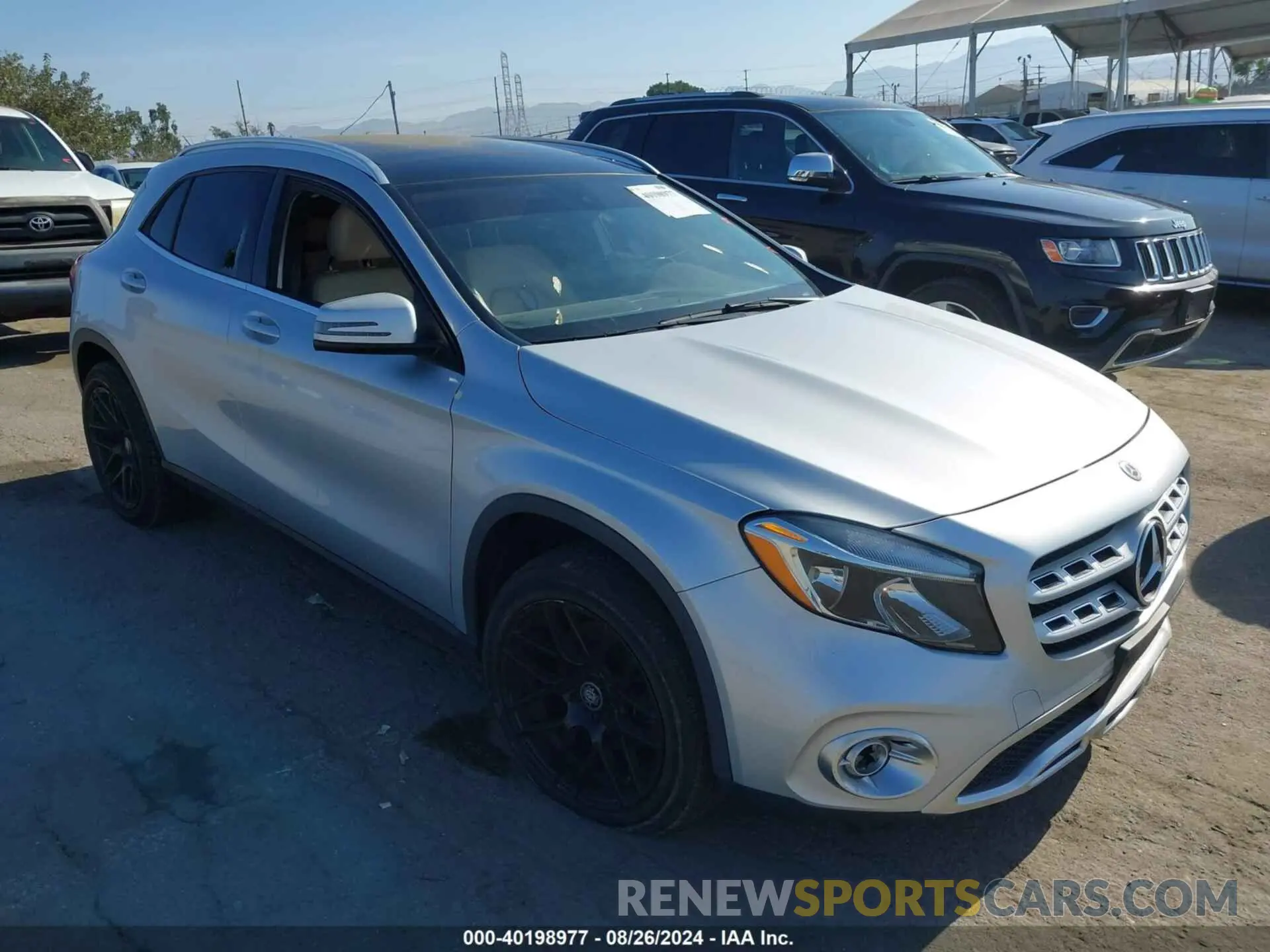 1 Photograph of a damaged car W1NTG4GB9LU040185 MERCEDES-BENZ GLA 250 2020
