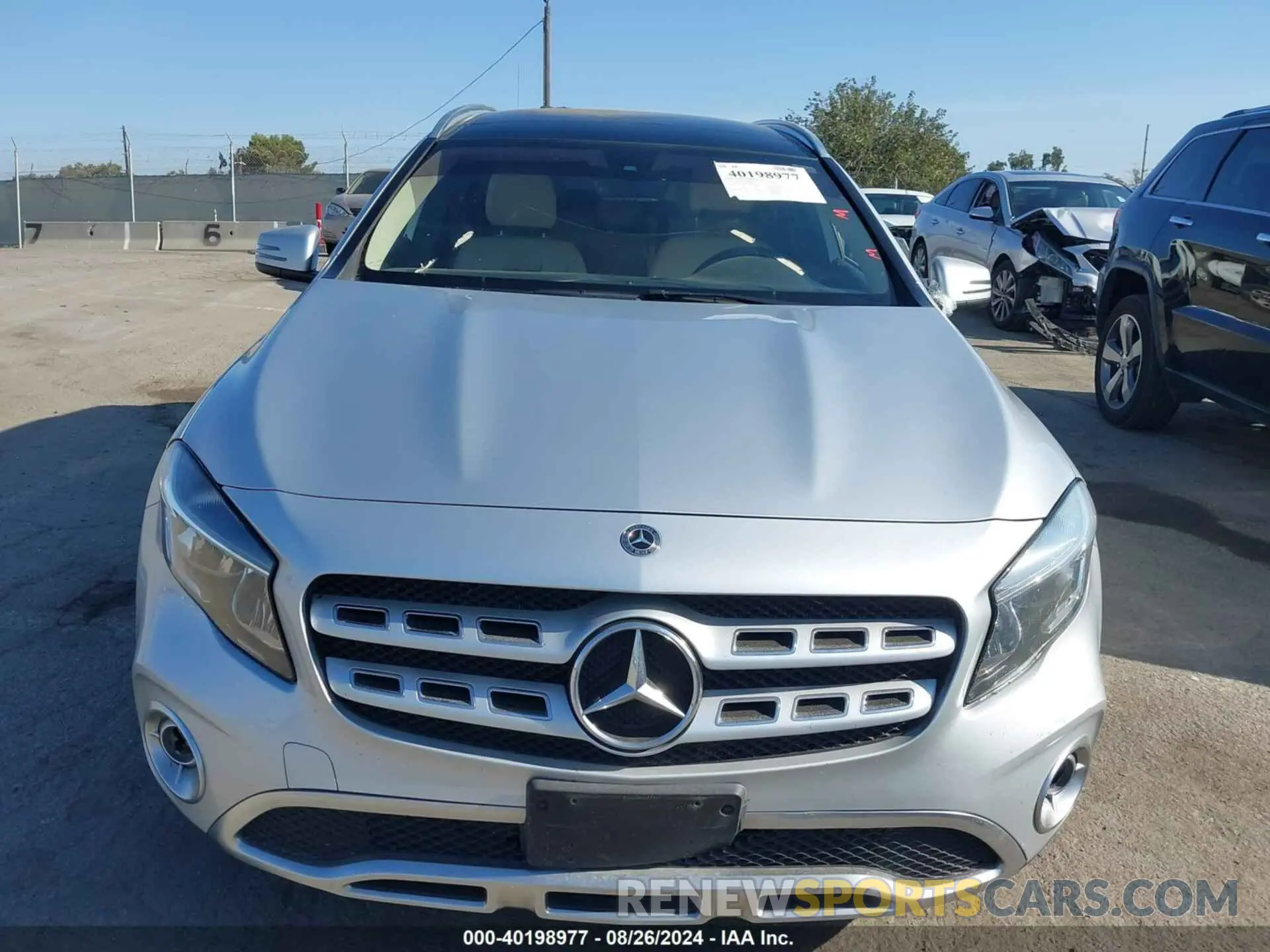 12 Photograph of a damaged car W1NTG4GB9LU040185 MERCEDES-BENZ GLA 250 2020