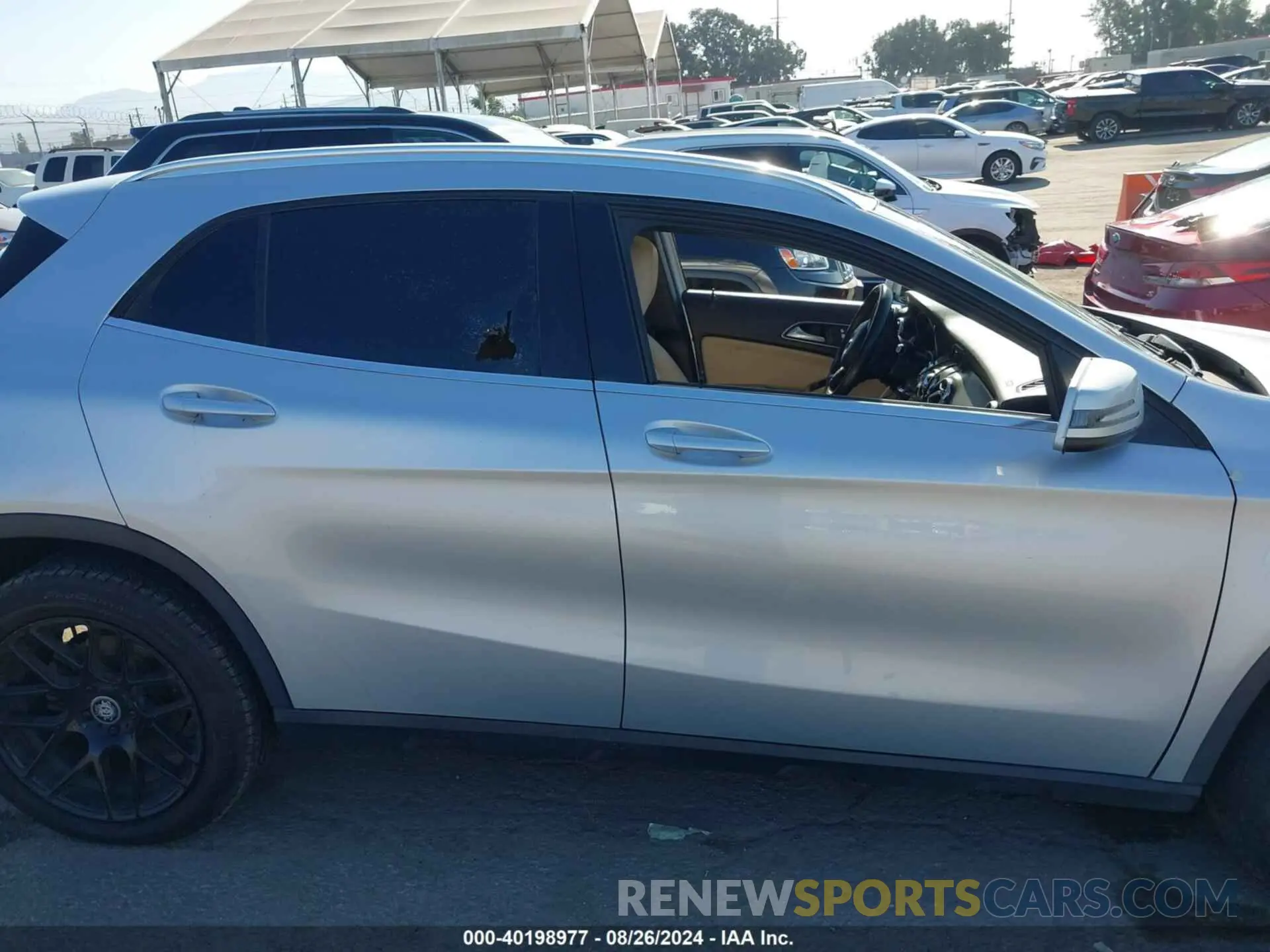 13 Photograph of a damaged car W1NTG4GB9LU040185 MERCEDES-BENZ GLA 250 2020