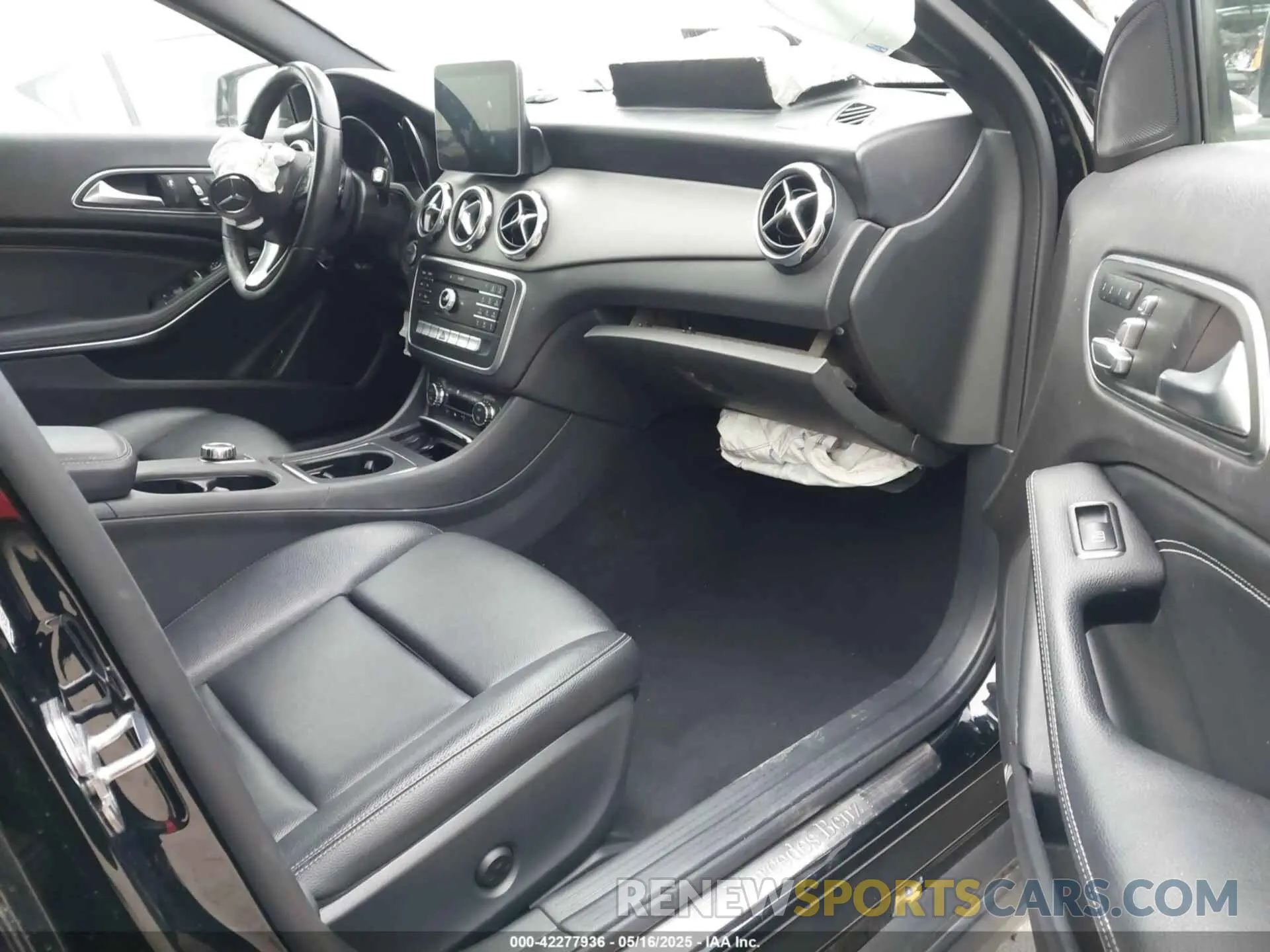 5 Photograph of a damaged car WDCTG4EB7LJ649622 MERCEDES-BENZ GLA 250 2020