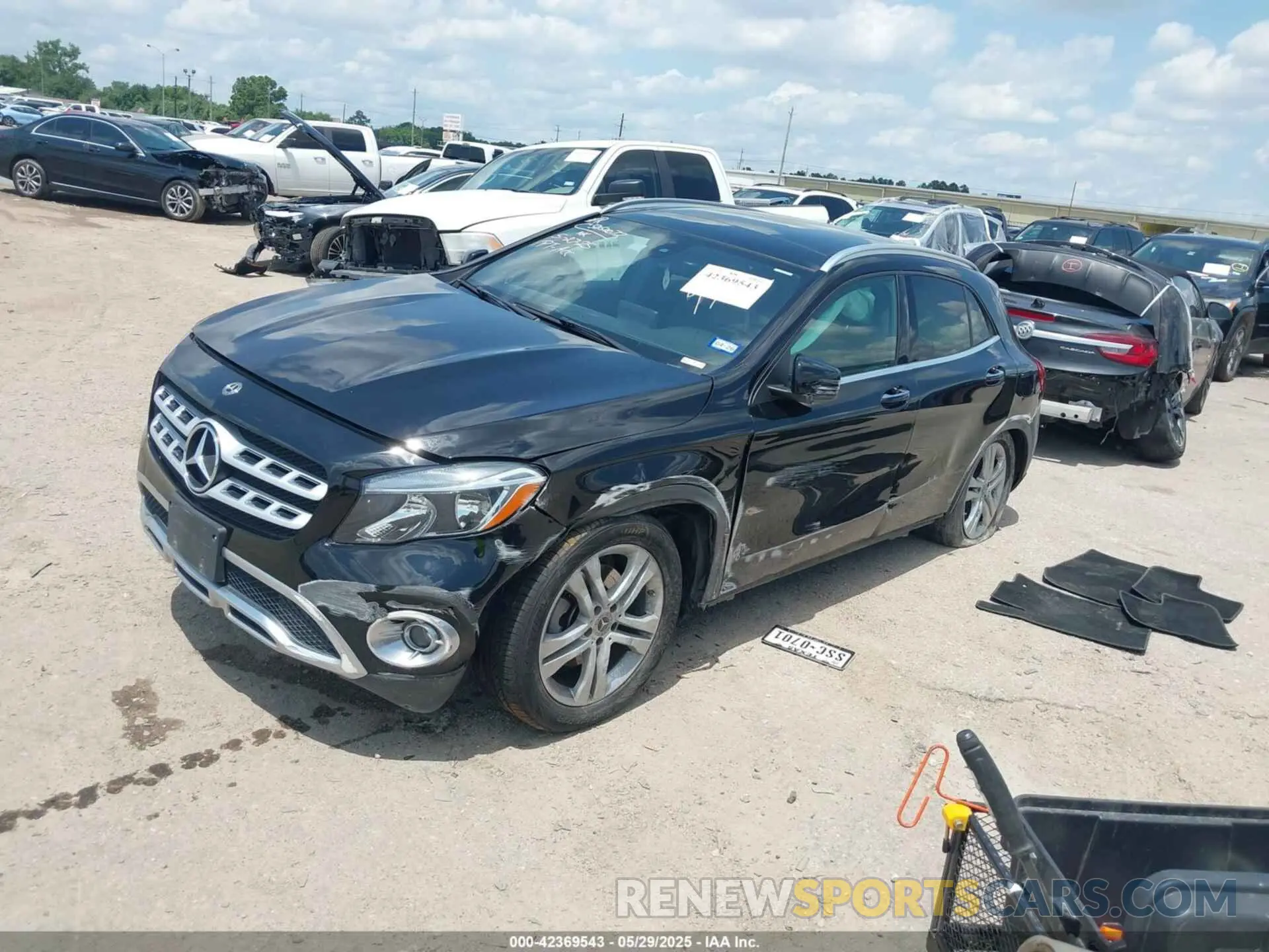 2 Photograph of a damaged car WDCTG4EB9LJ649797 MERCEDES-BENZ GLA 250 2020