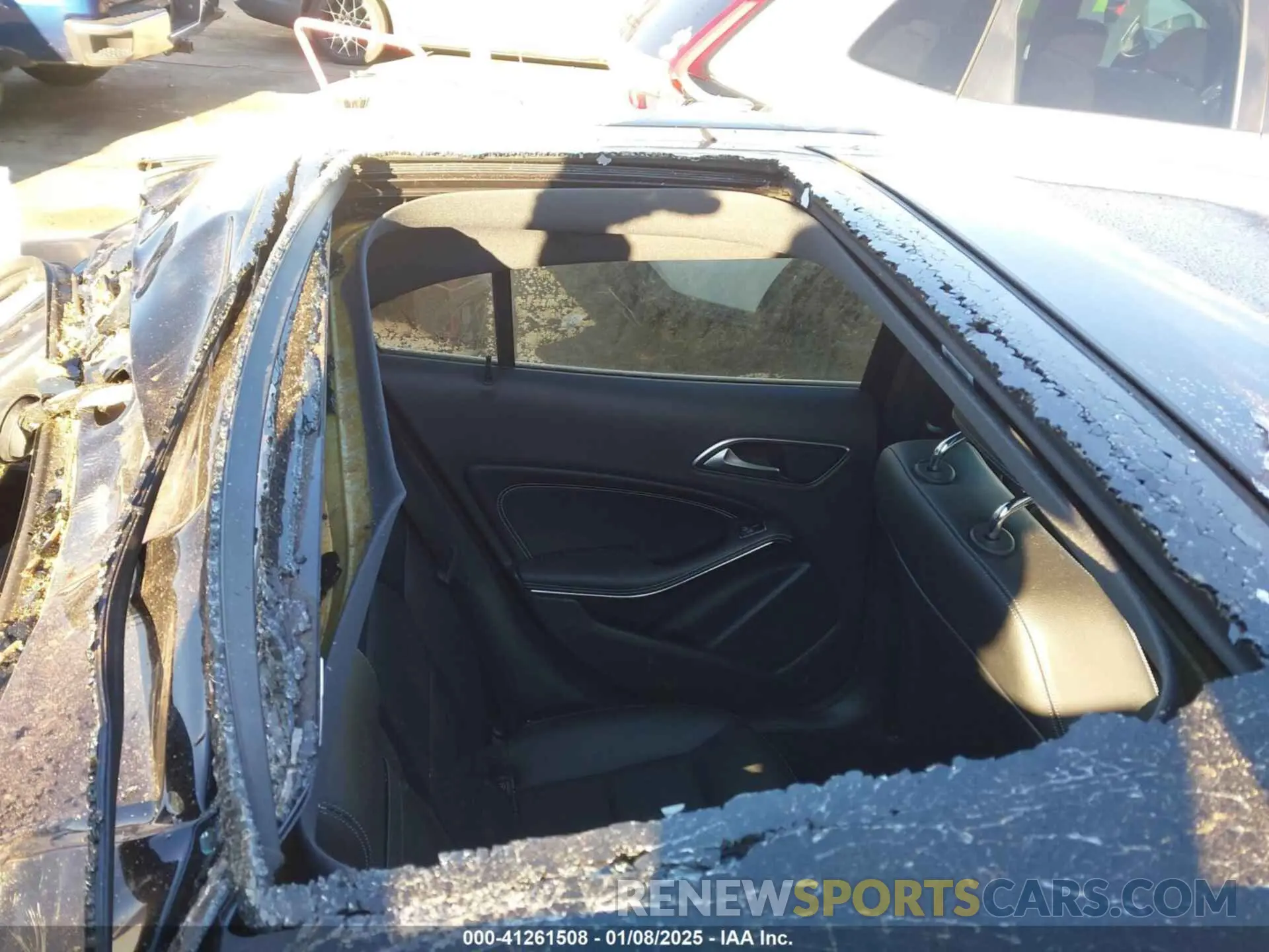 18 Photograph of a damaged car WDCTG4GB5LU027676 MERCEDES-BENZ GLA 250 2020