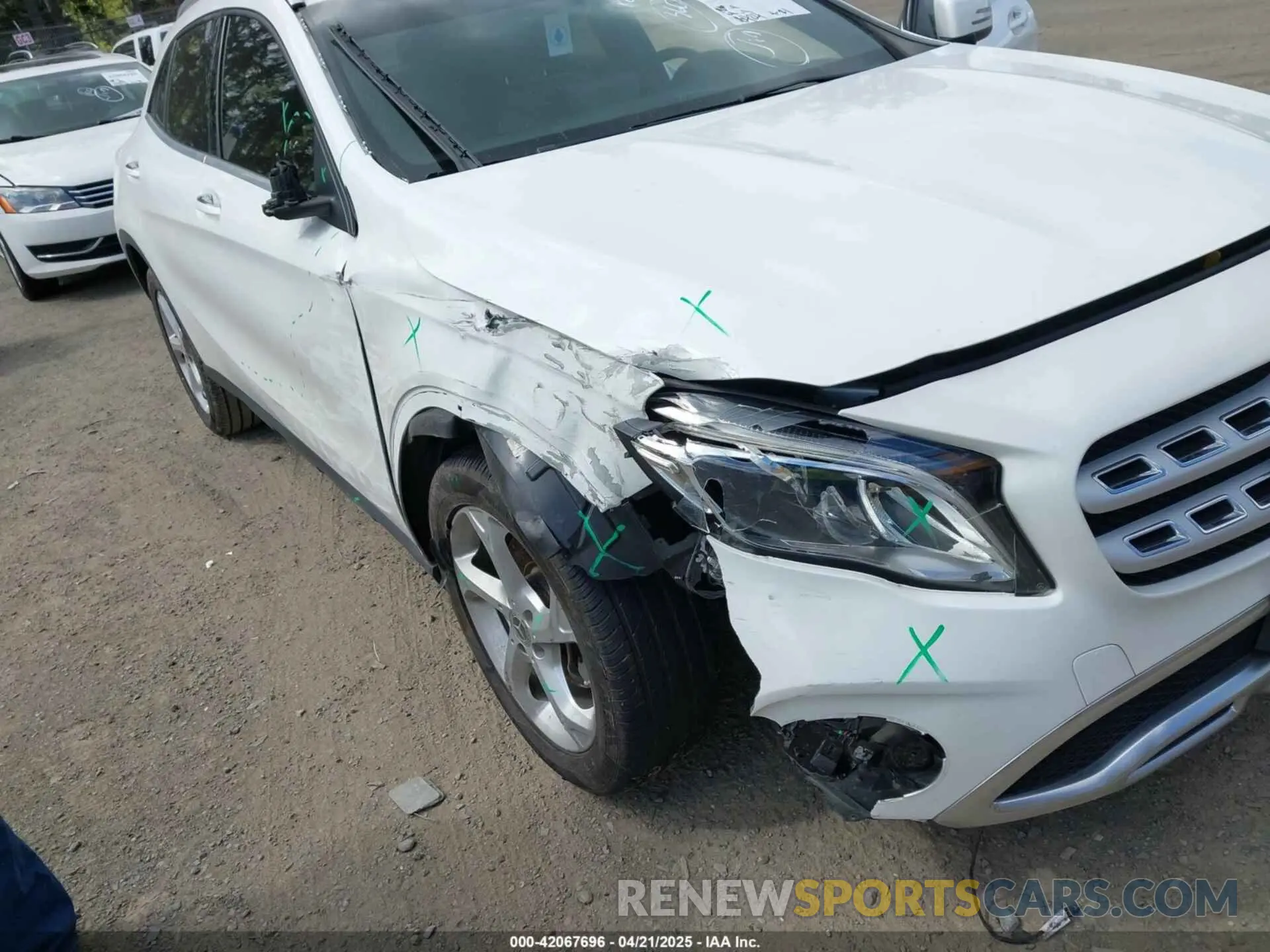 17 Photograph of a damaged car WDCTG4GB7LU027954 MERCEDES-BENZ GLA 250 2020
