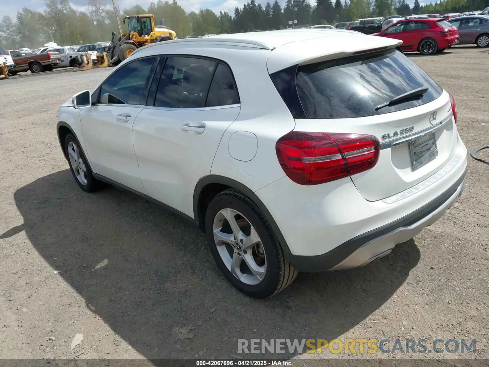 3 Photograph of a damaged car WDCTG4GB7LU027954 MERCEDES-BENZ GLA 250 2020