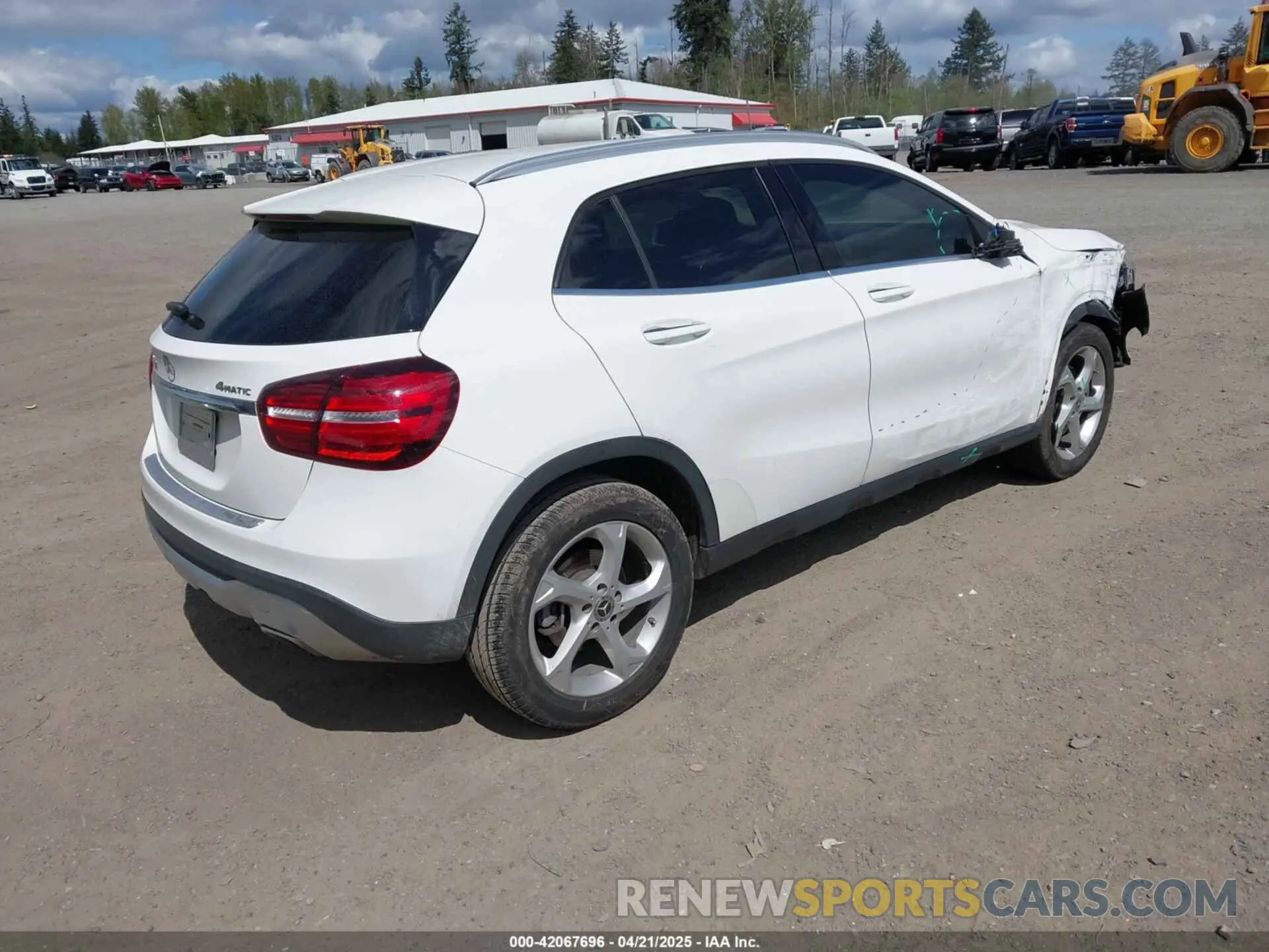 4 Photograph of a damaged car WDCTG4GB7LU027954 MERCEDES-BENZ GLA 250 2020
