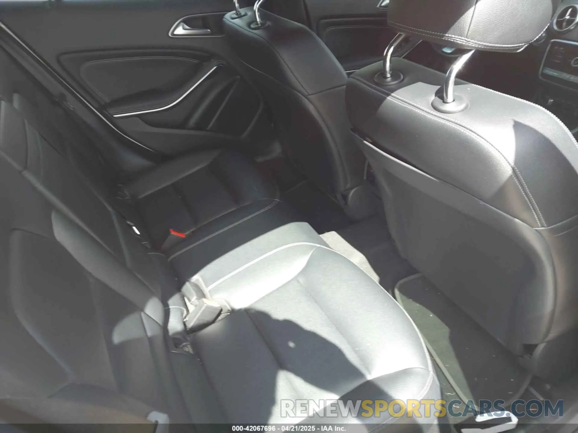 8 Photograph of a damaged car WDCTG4GB7LU027954 MERCEDES-BENZ GLA 250 2020