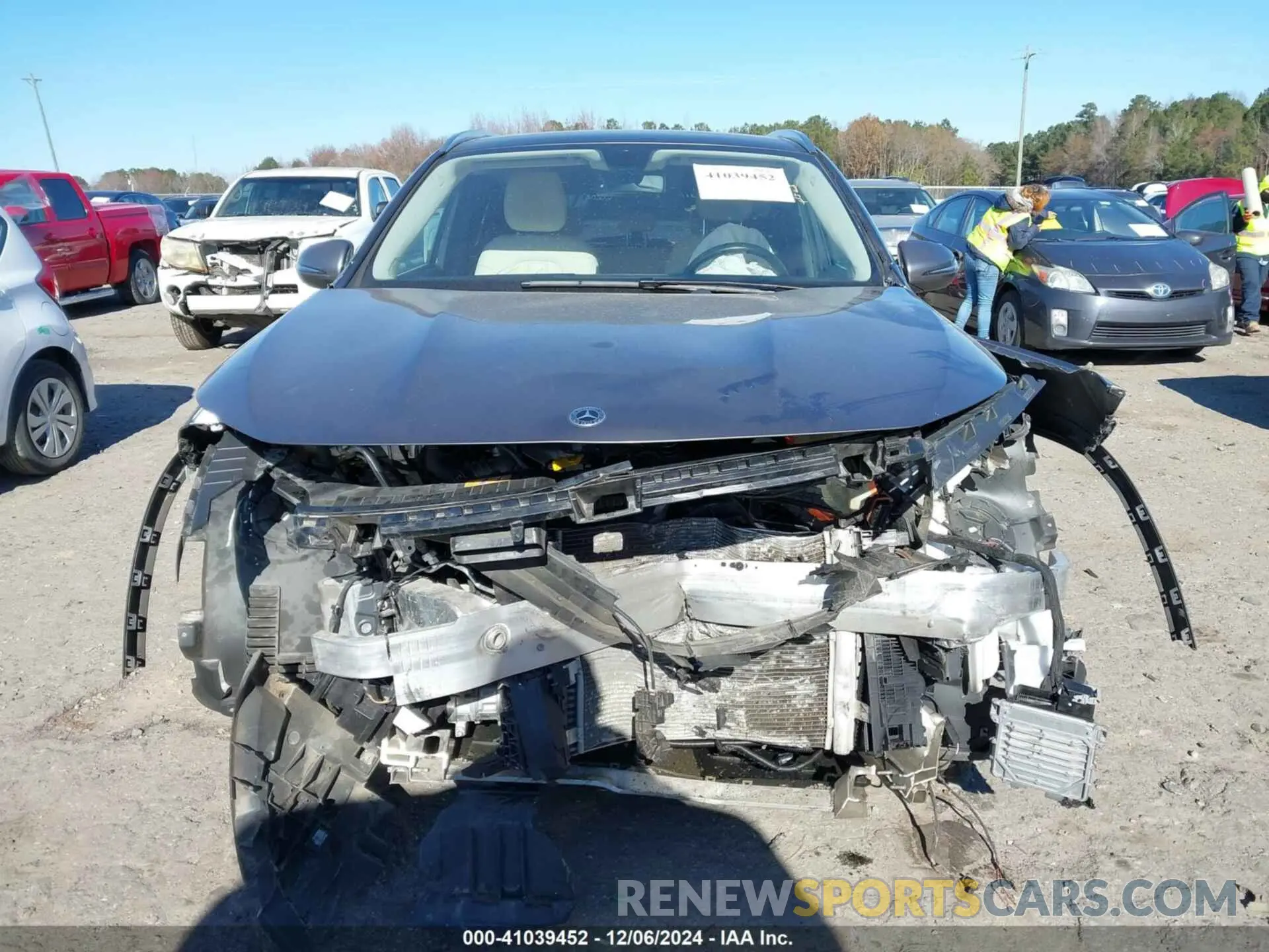 13 Photograph of a damaged car W1N4N4GB0MJ256391 MERCEDES-BENZ GLA 250 2021