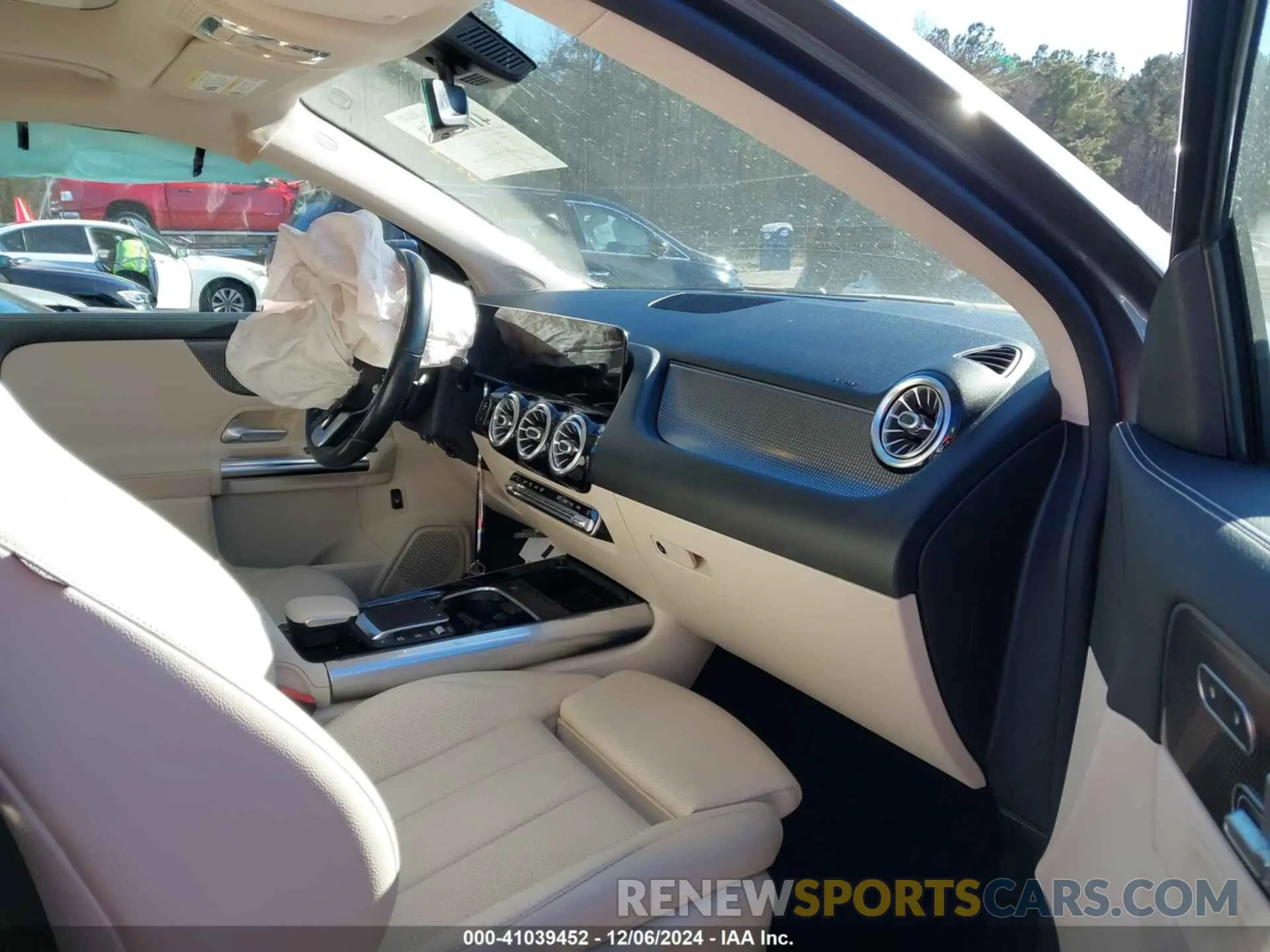 5 Photograph of a damaged car W1N4N4GB0MJ256391 MERCEDES-BENZ GLA 250 2021