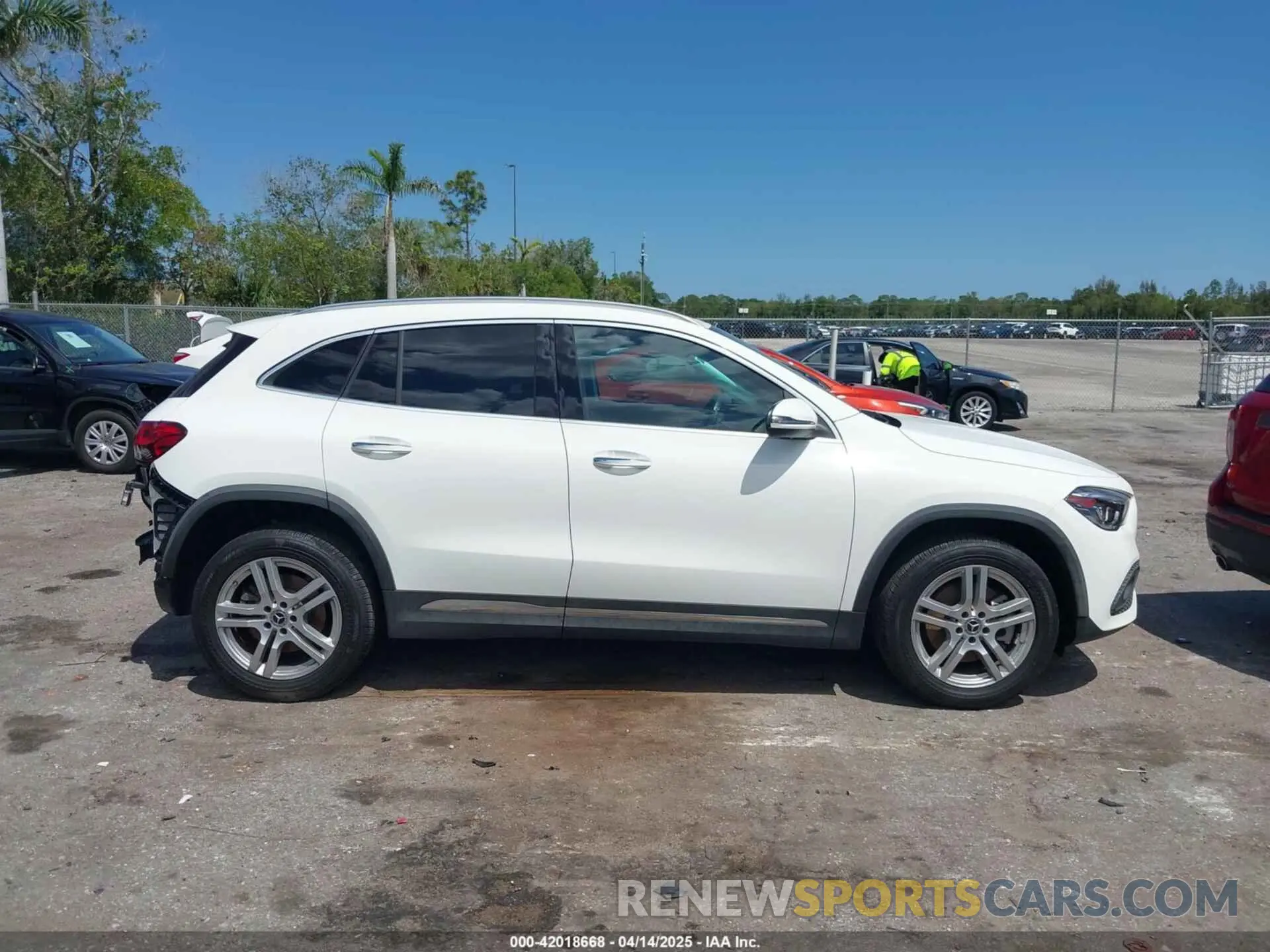 13 Photograph of a damaged car W1N4N4GB2MJ118612 MERCEDES-BENZ GLA 250 2021