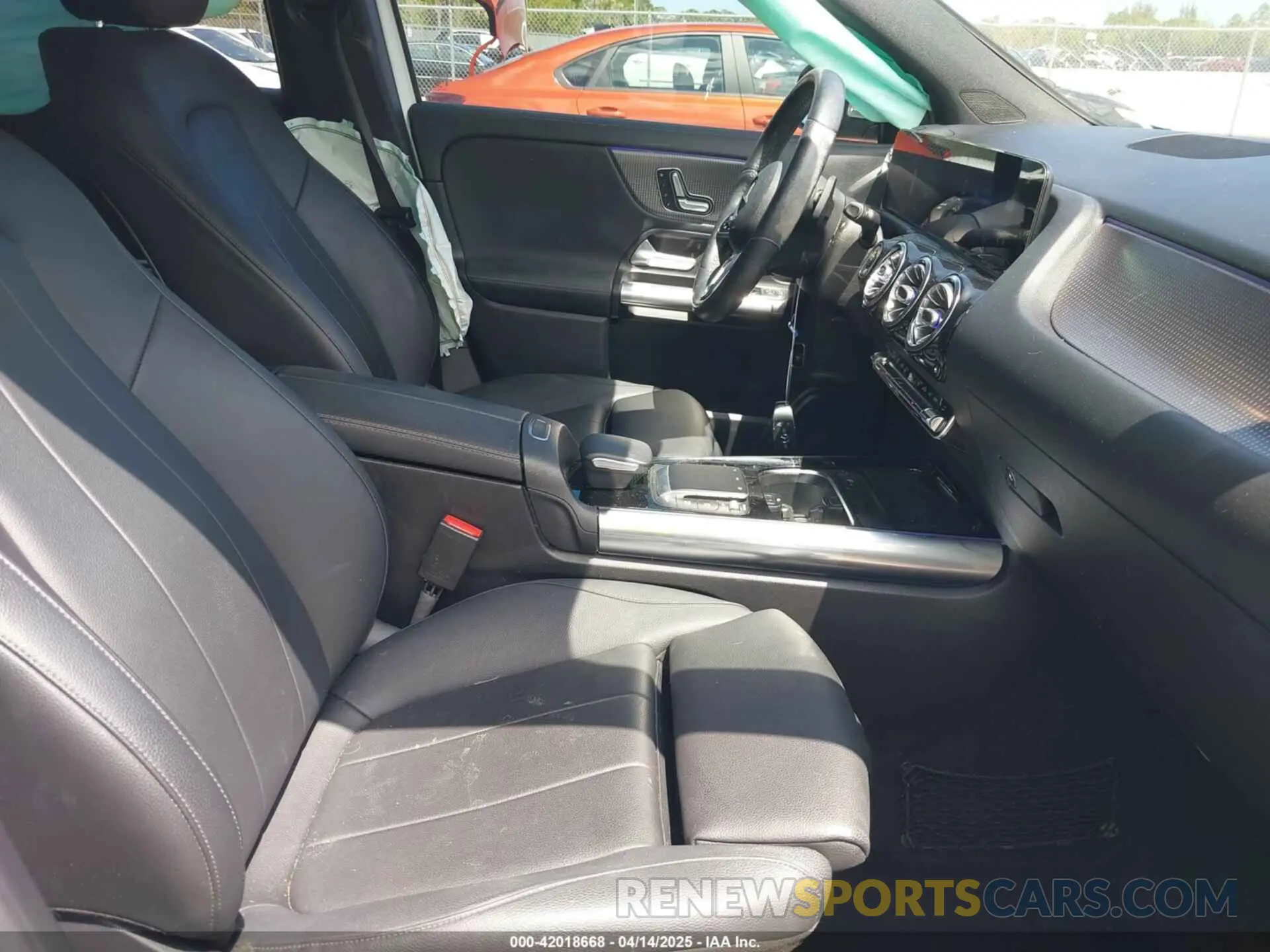 5 Photograph of a damaged car W1N4N4GB2MJ118612 MERCEDES-BENZ GLA 250 2021