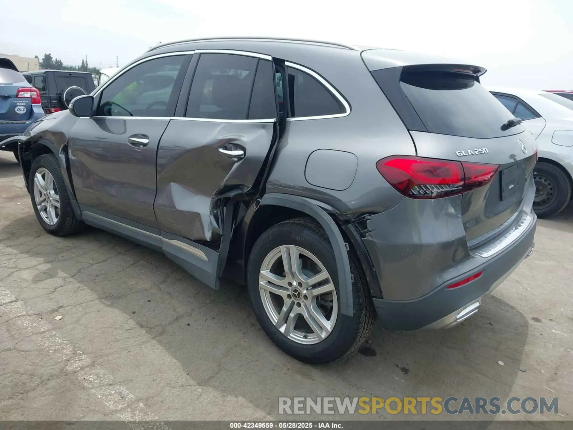 3 Photograph of a damaged car W1N4N4GB4MJ159632 MERCEDES-BENZ GLA 250 2021